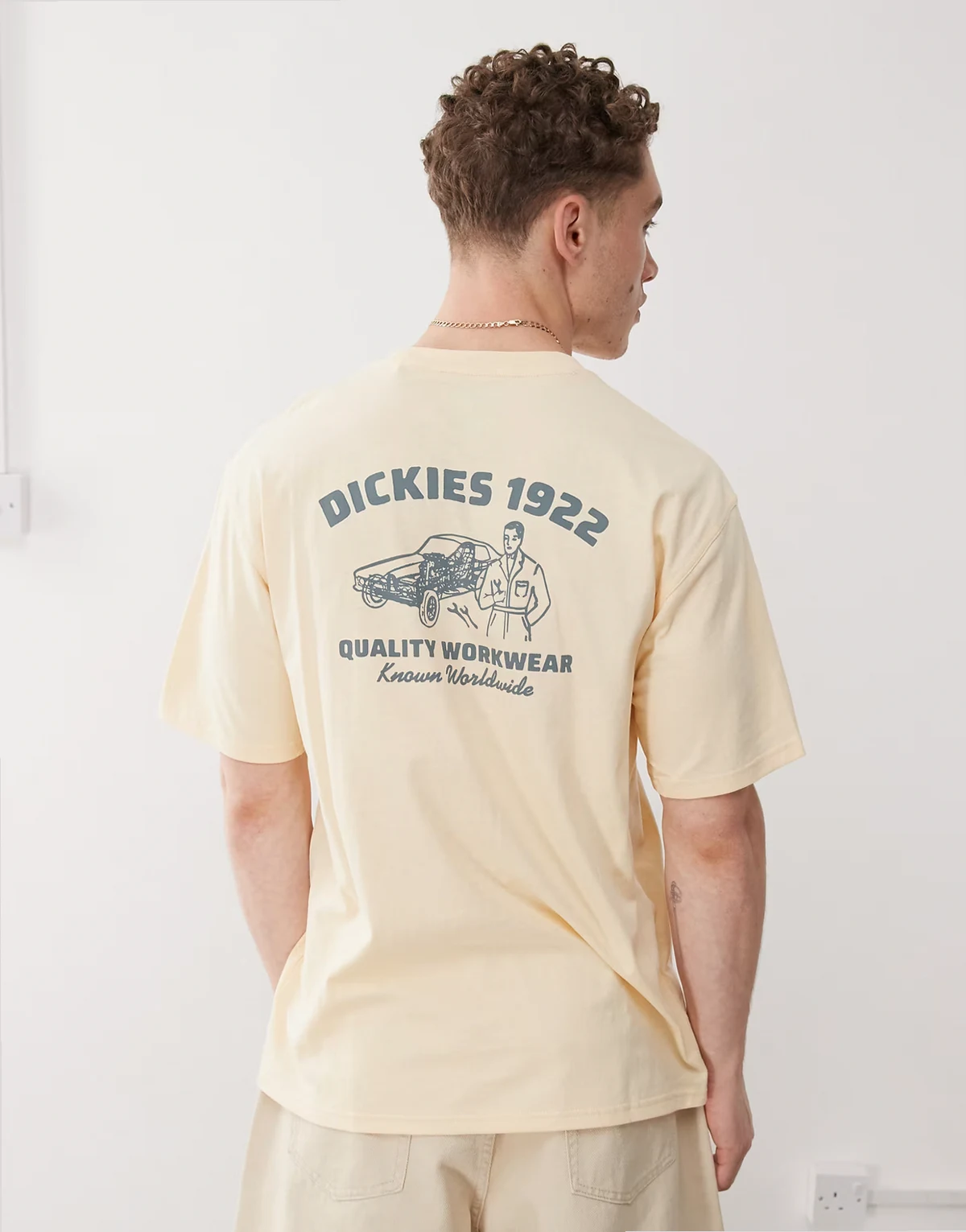 mechanic t-shirt in beige