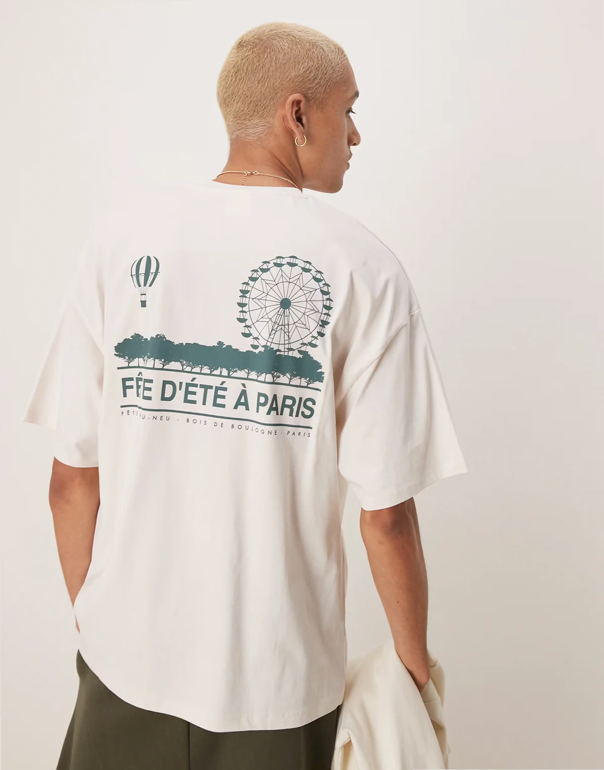 – Oversize-T-Shirt aus robustem Stoff in Creme mit „Paris“-Rückenprint