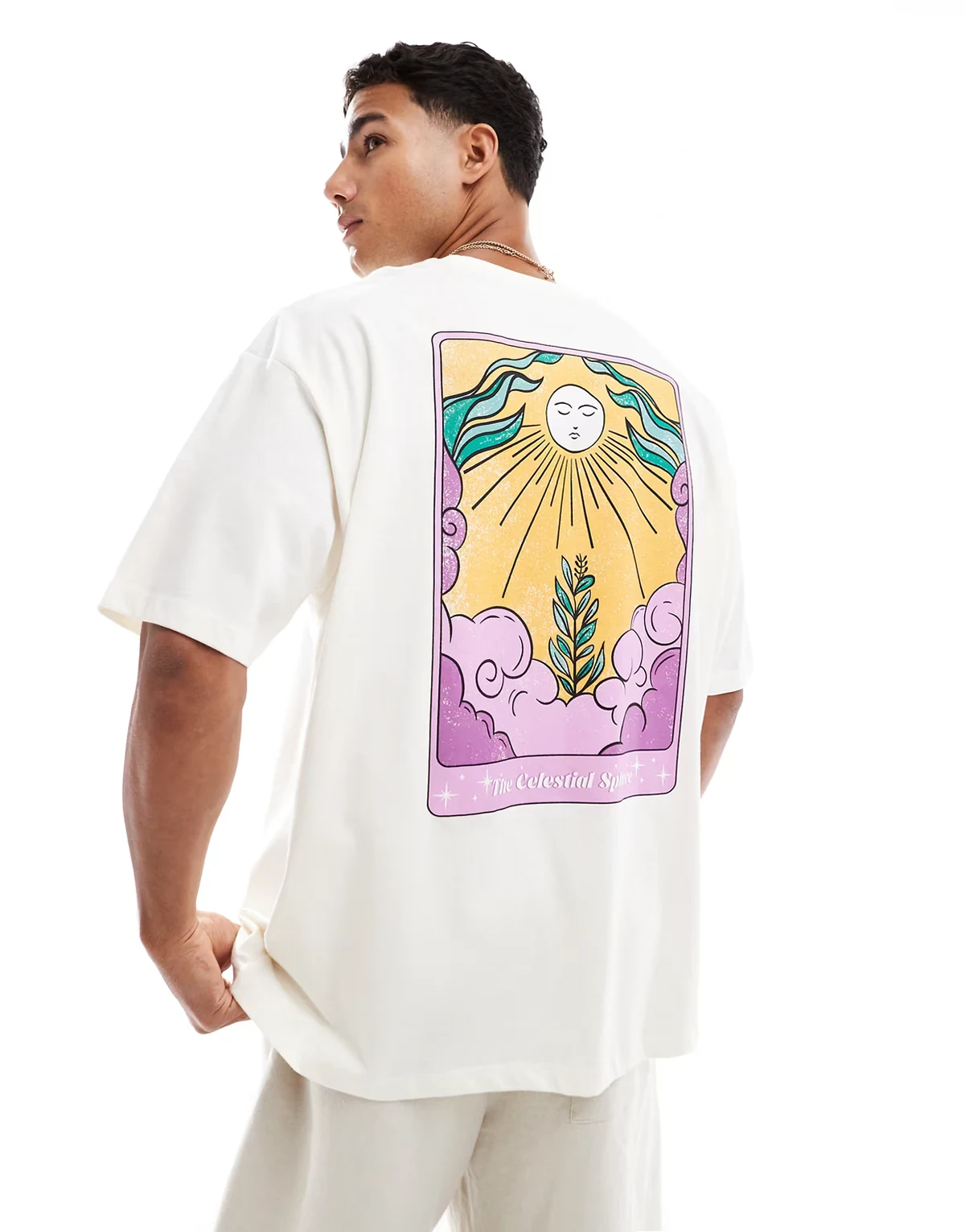 – T-shirt oversize w kolorze złamanej bieli z astrologiczną grafiką