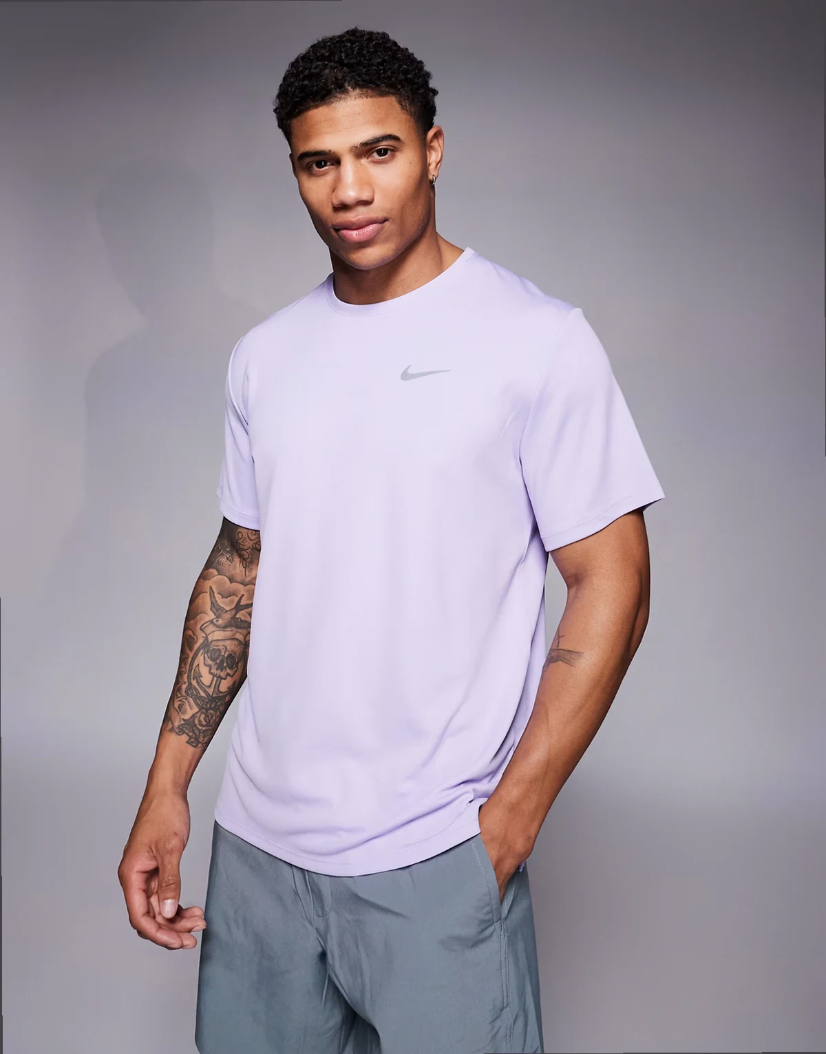 Miler Dri-FIT T-shirt in purple