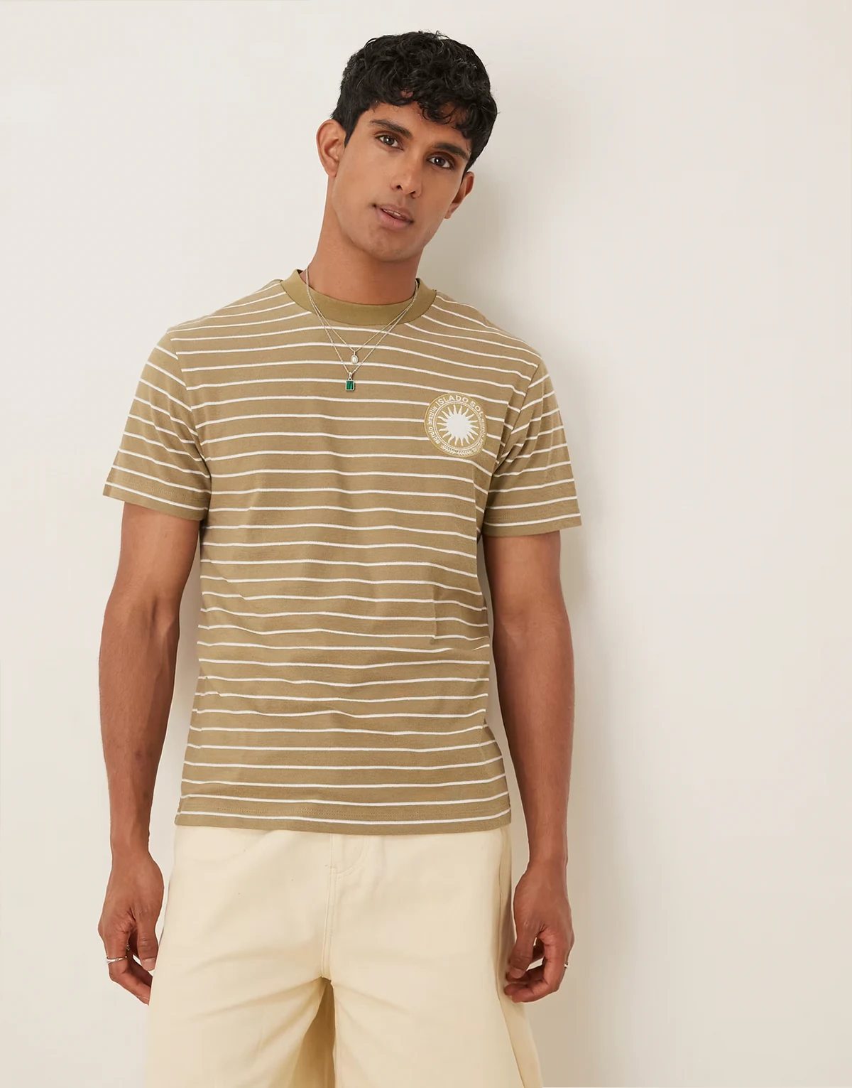 – T-shirt w kolorze khaki w paski z grafiką z motywem słońca na piersi