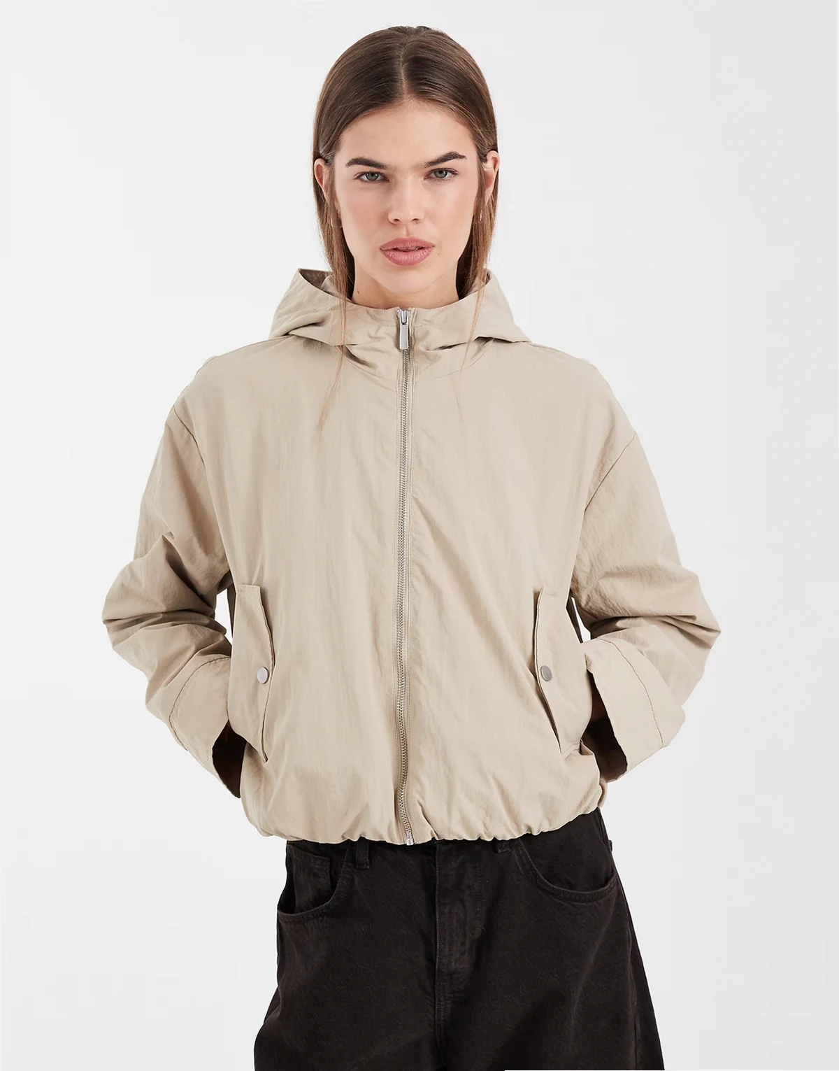 – Bomber in mattem Beige mit Kapuze