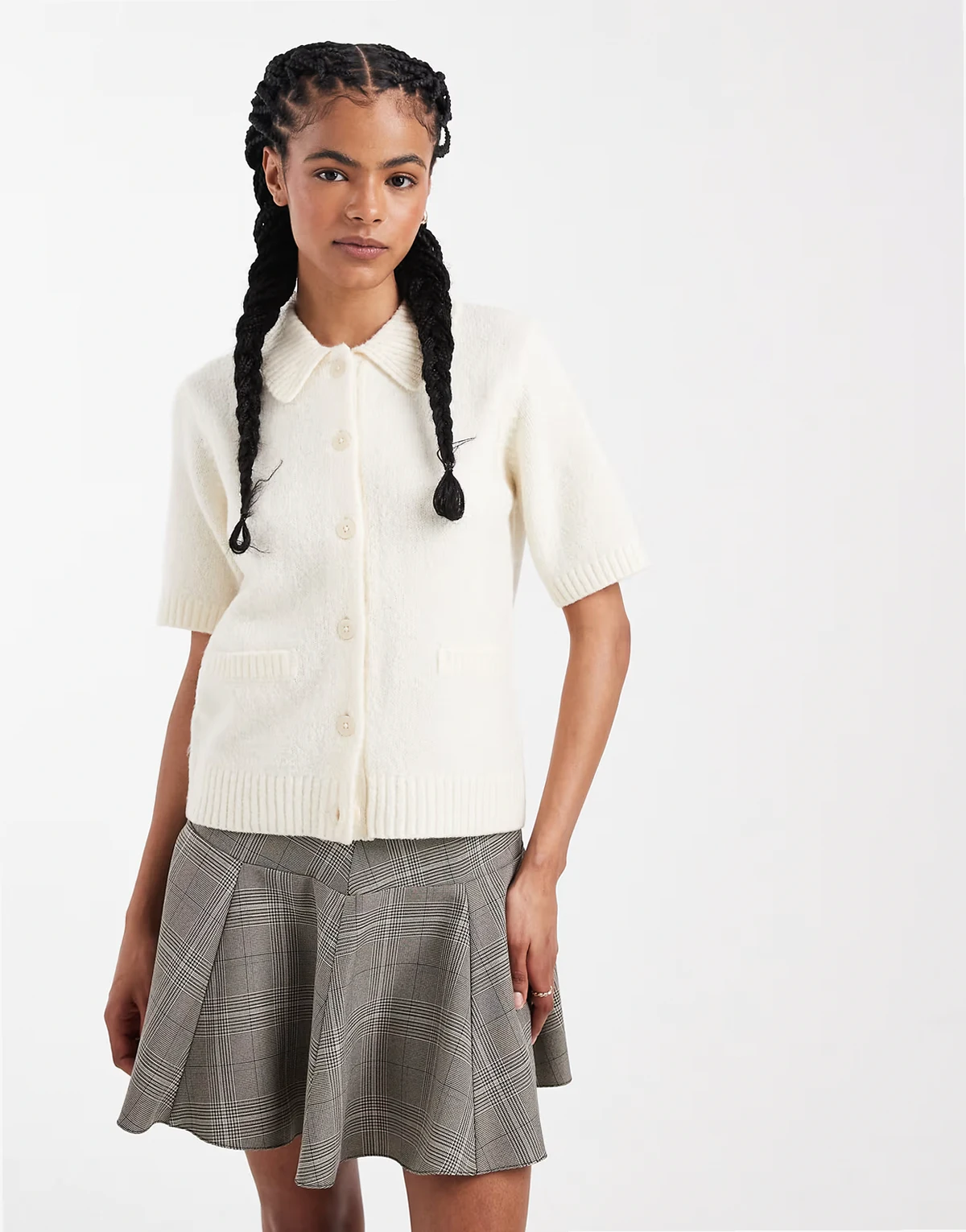 short sleeve cardigan with collar in ecru