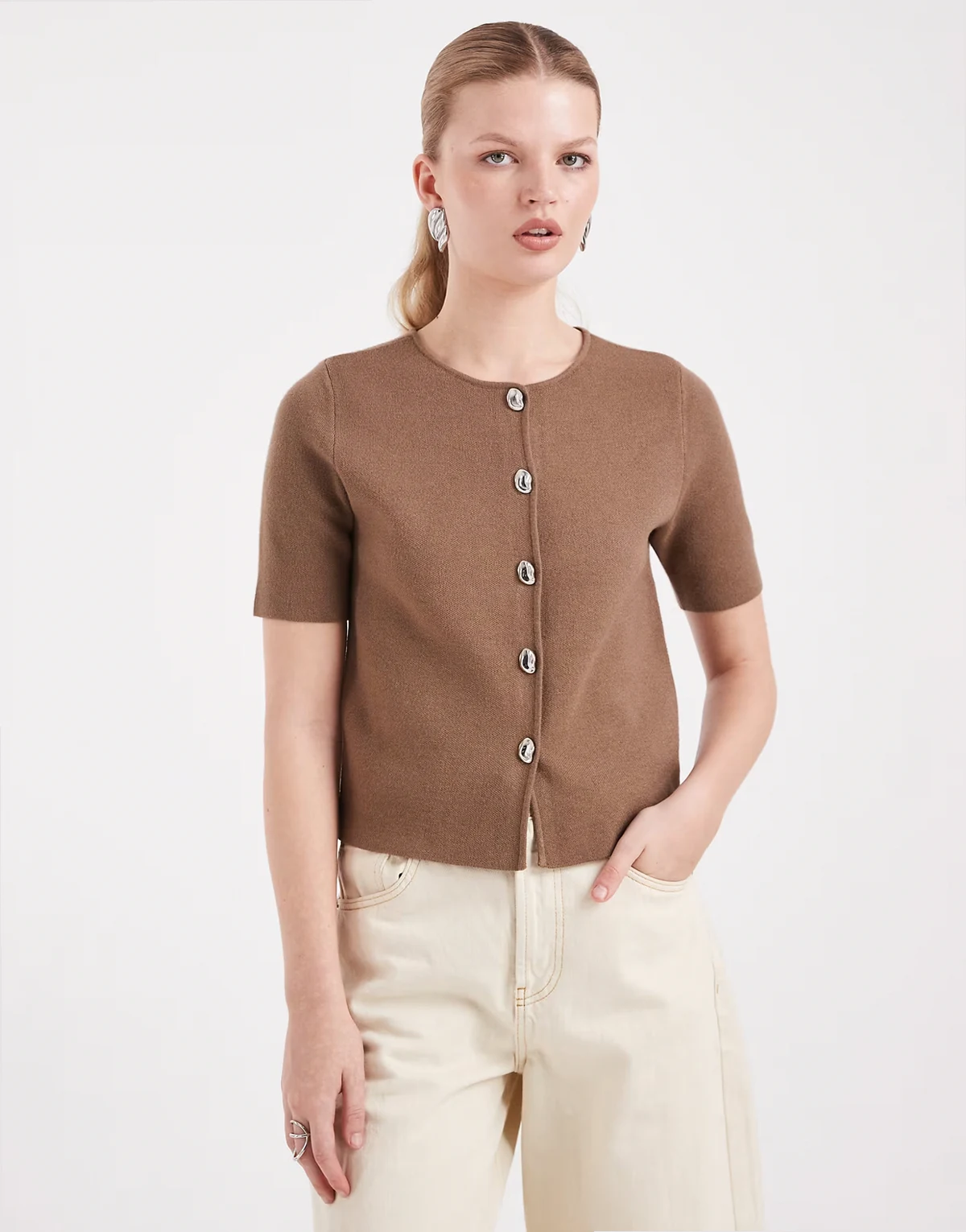 short sleeve compact knit cardigan with contrast buttons in mocha