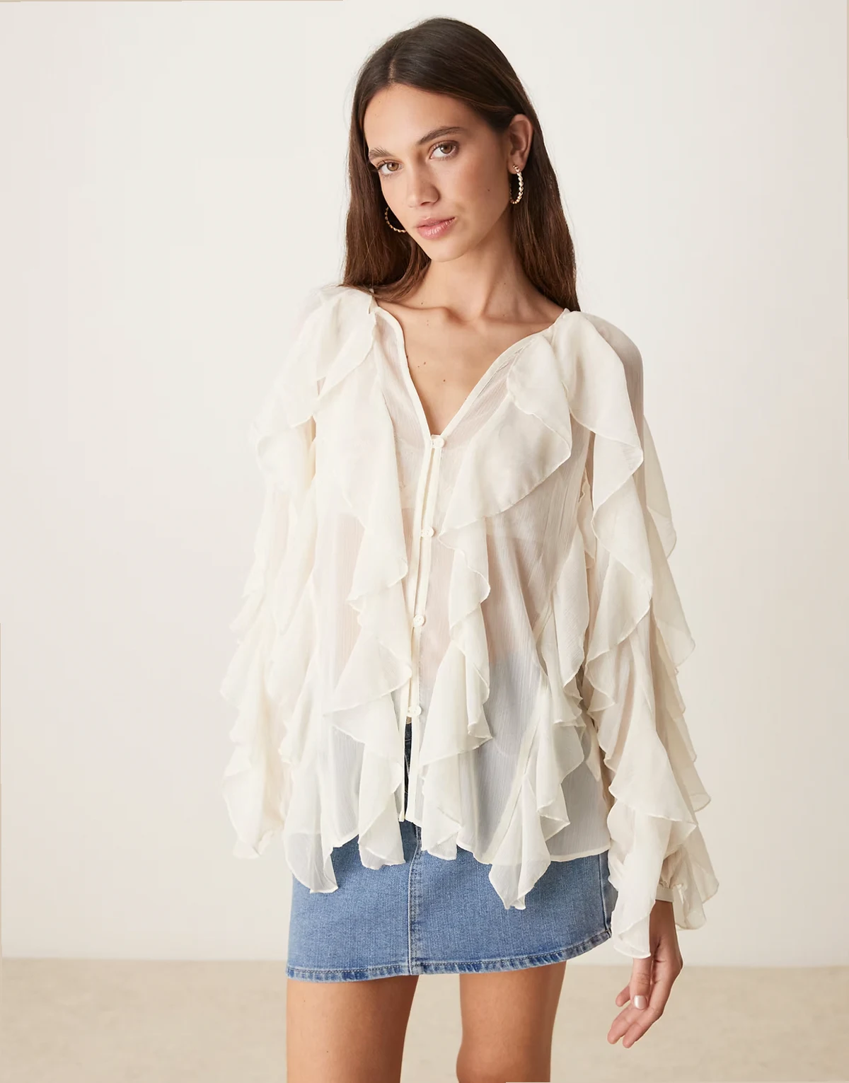 – Transparente Rüschenbluse in Weiß im Boho-Stil