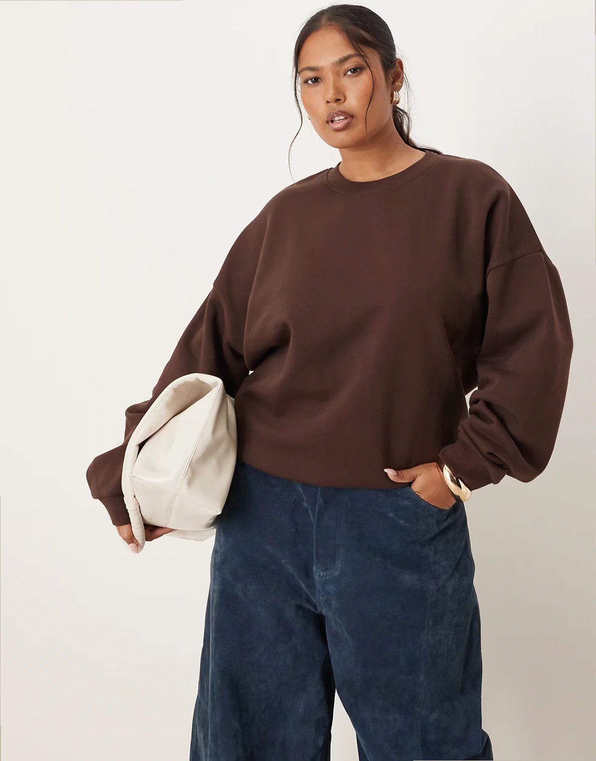 ASOS DESIGN Curve – Ultimate – Oversize-Sweatshirt in Schokobraun mit weicher Innenseite
