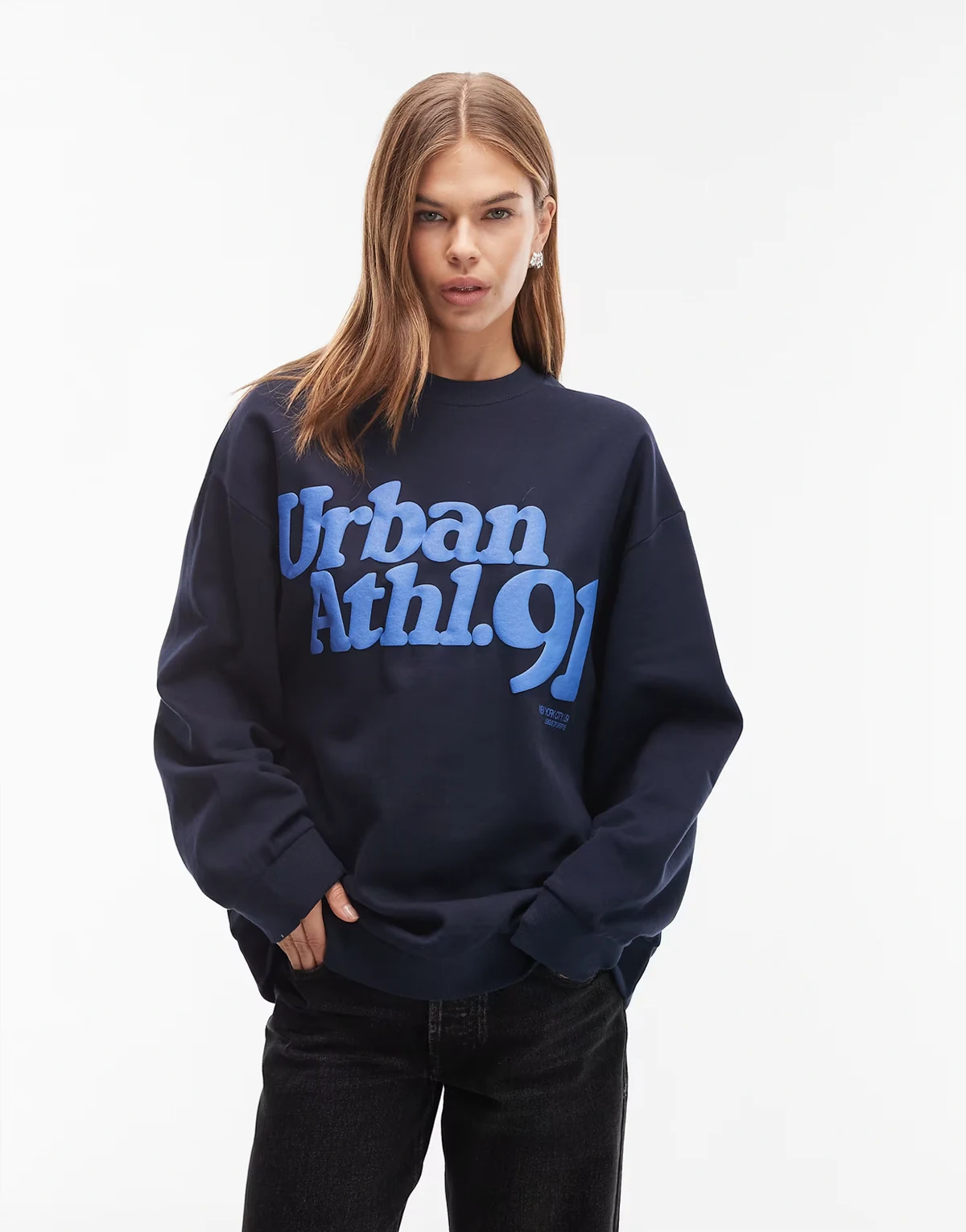 – Oversize-Sweatshirt in Marineblau mit „Urban Athl.“-Print