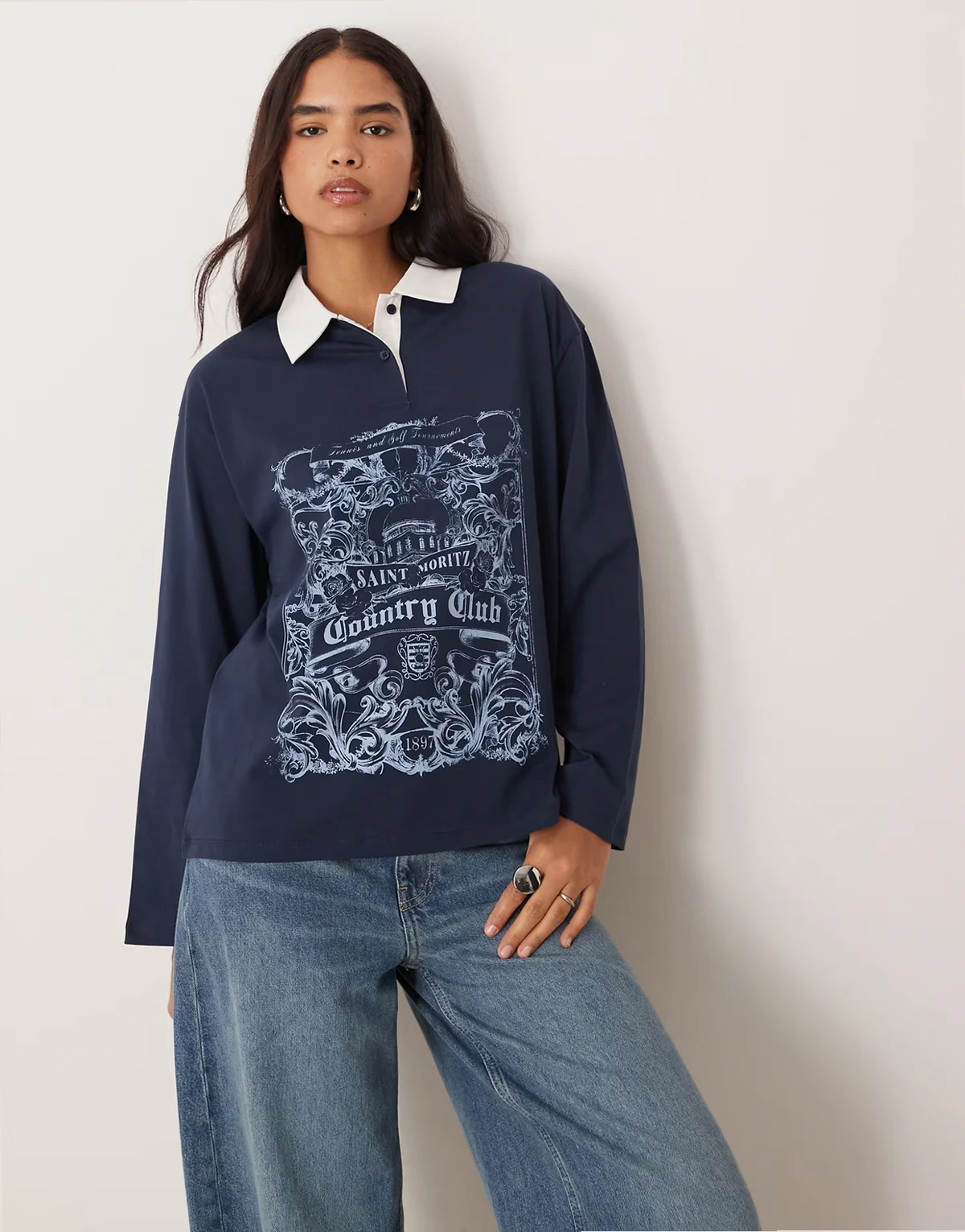– Oversize-Polo-Sweatshirt in Marineblau mit Country-Club-Grafik