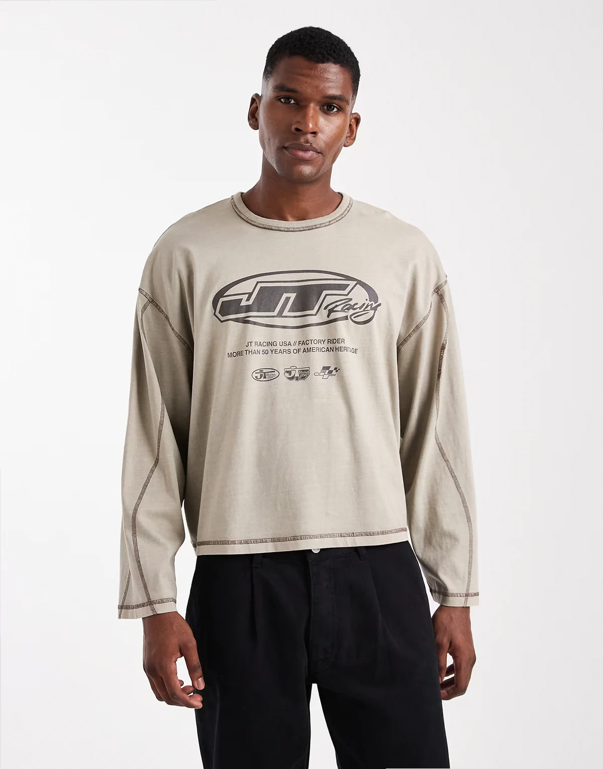 cropped long sleeved graphic T-shirt in off white