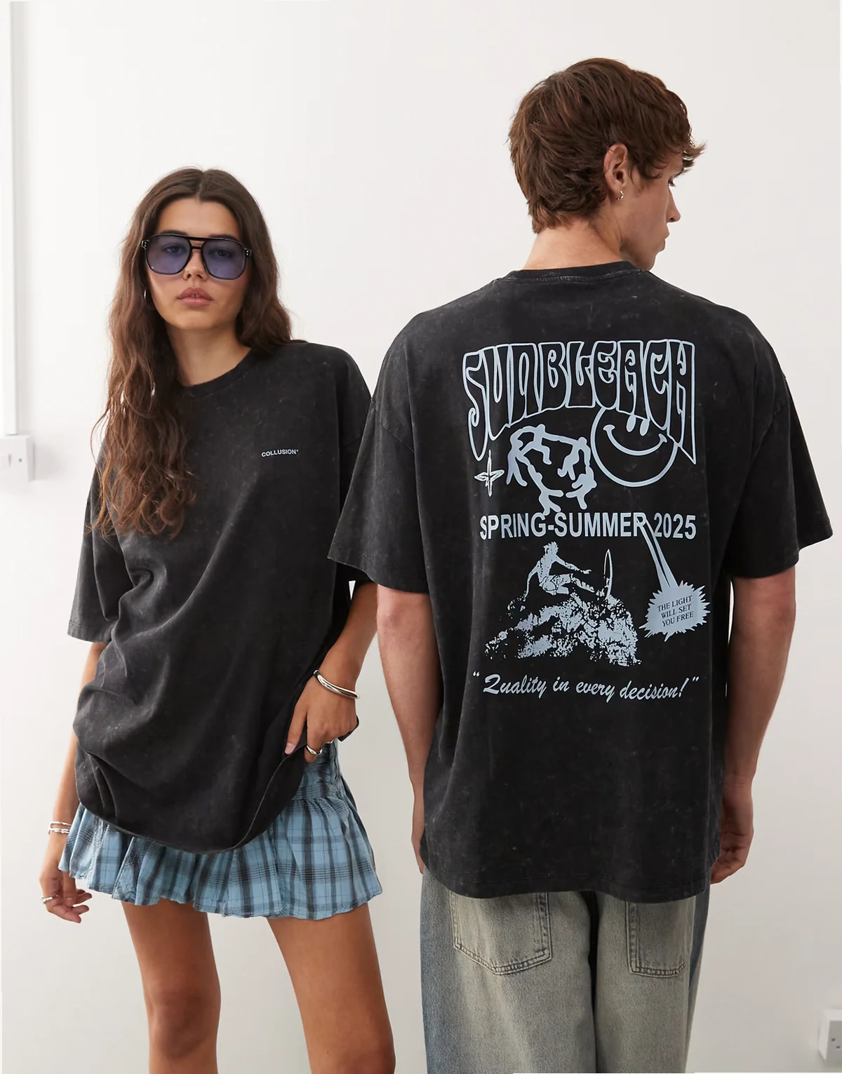 Unisex t-shirt with vintage washed back print