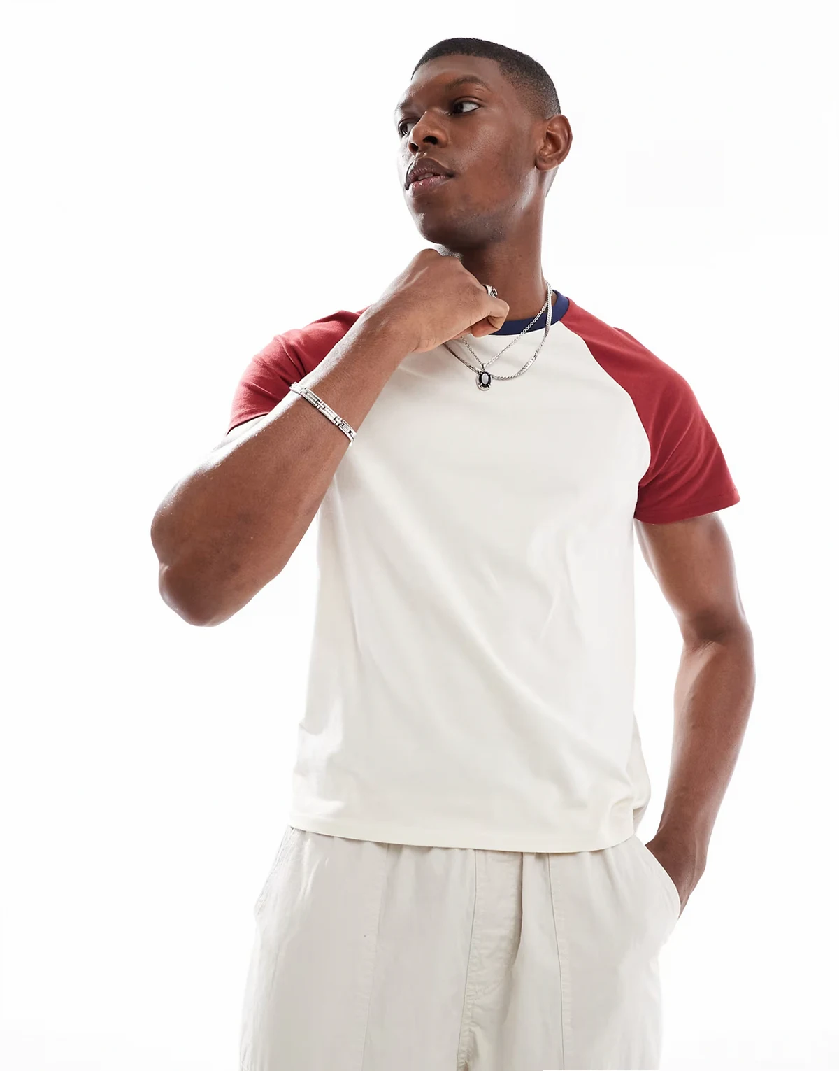 raglan t-shirt in white and red