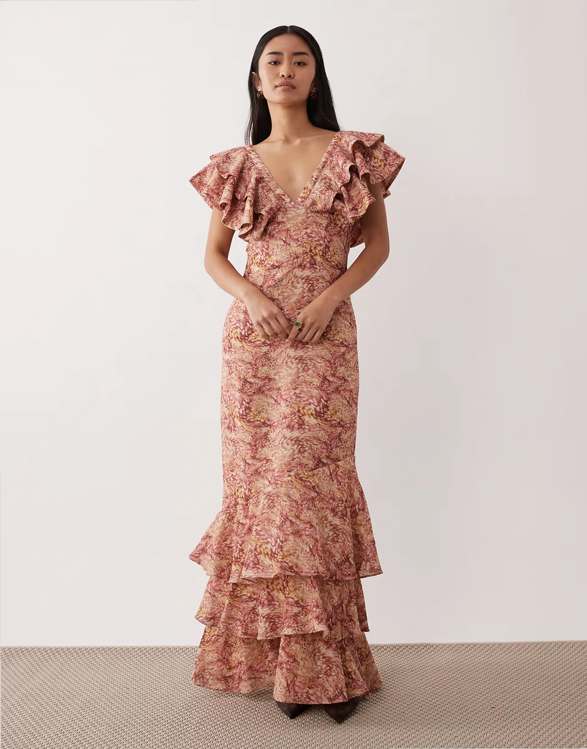 linen blend ruffle v-neck maxi dress in abstract berry print