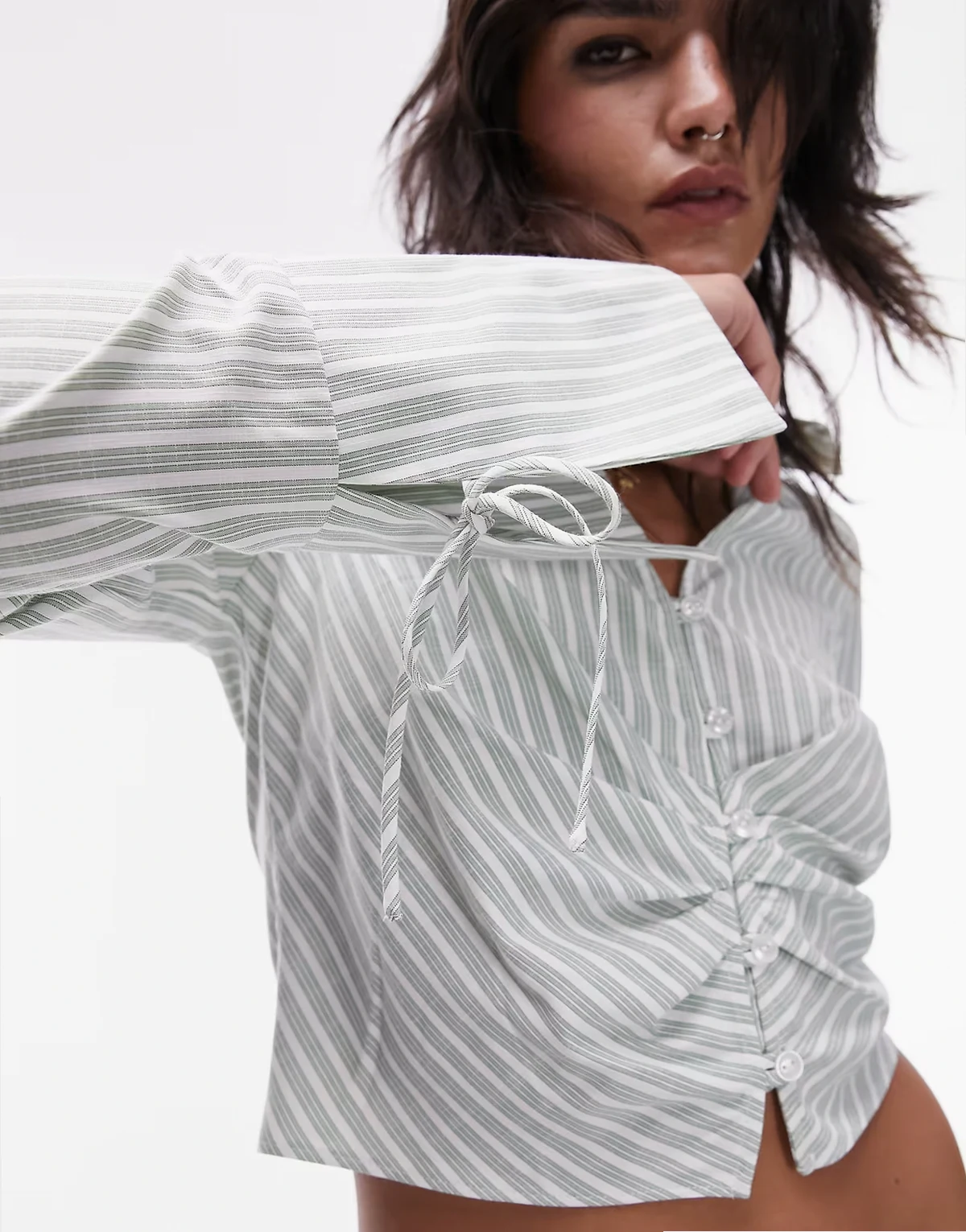 button front top in green stripe