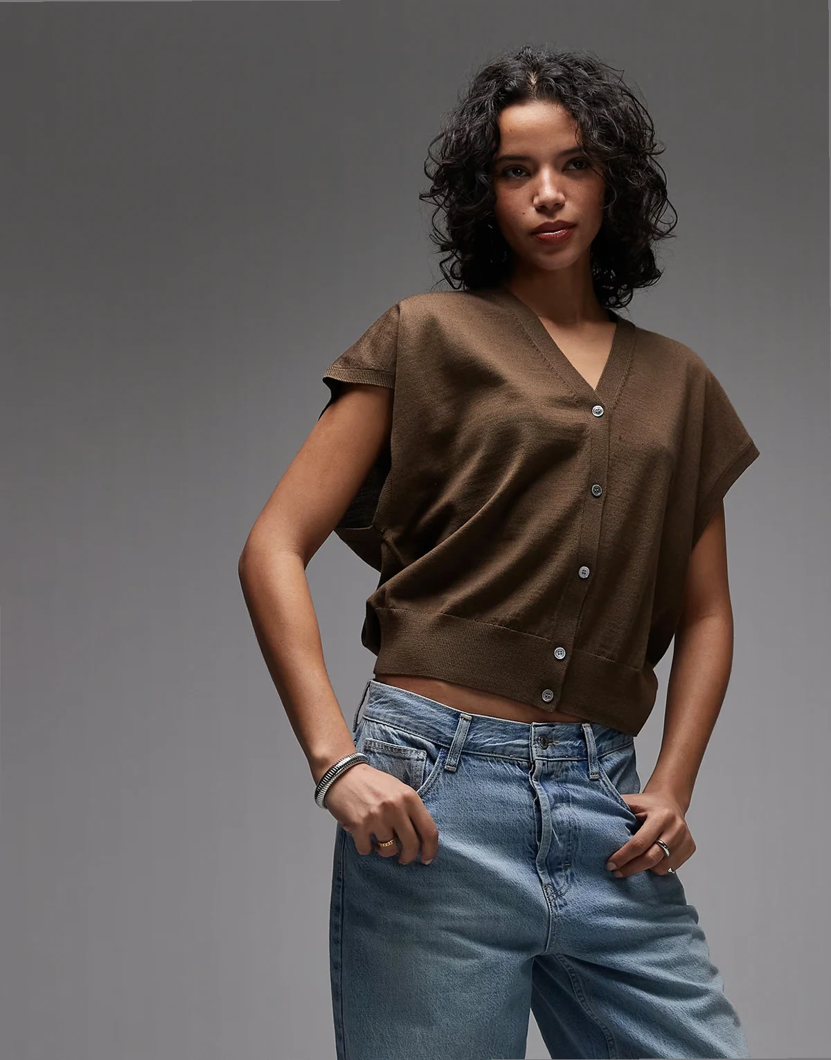 merino wool knit vest in dark olive