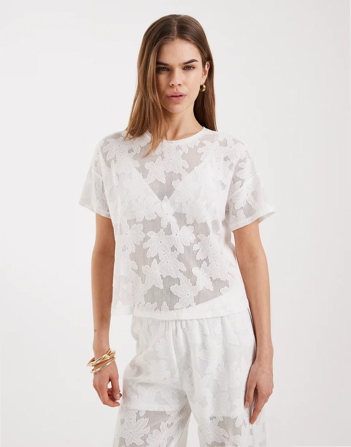 boxy lace T-shirt in white - part of a set