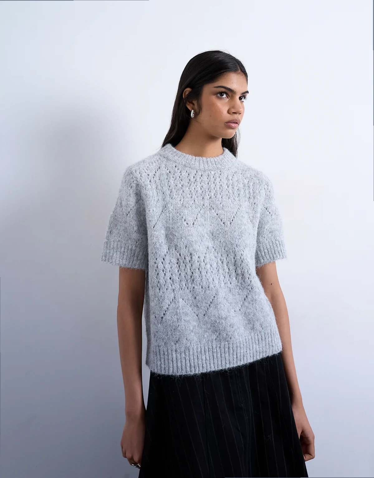 knit relaxed fit short sleeve t-shirt top in light gray