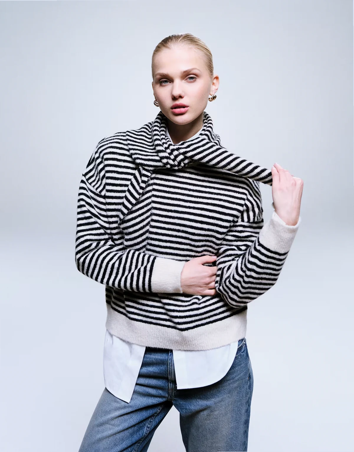 stripe knit sweater with scarf in black and ecru