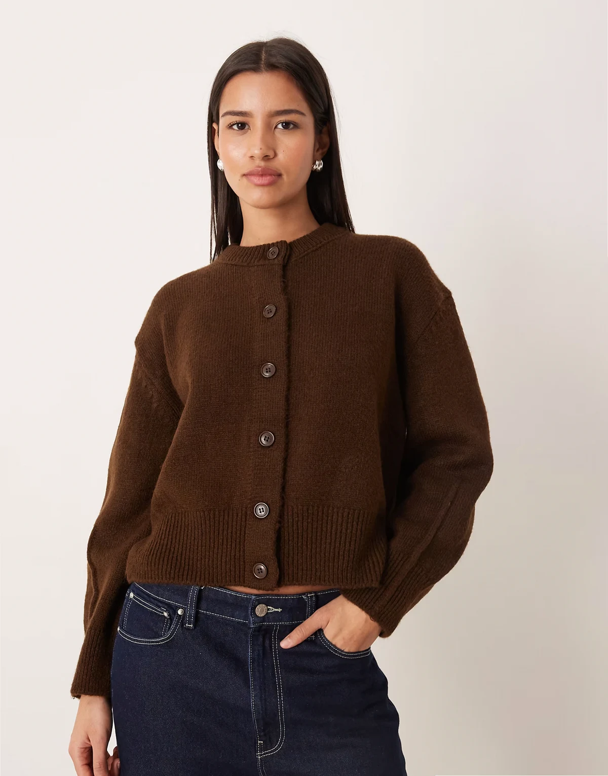 boxy crew neck cardigan with side slit detail in chocolate