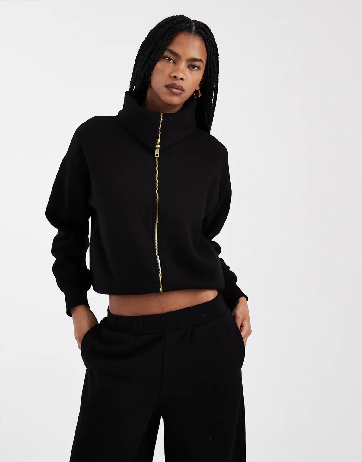 Premium – Czarna bluza dresowa zapinana na zamek z wysokim kołnierzem, część zestawu