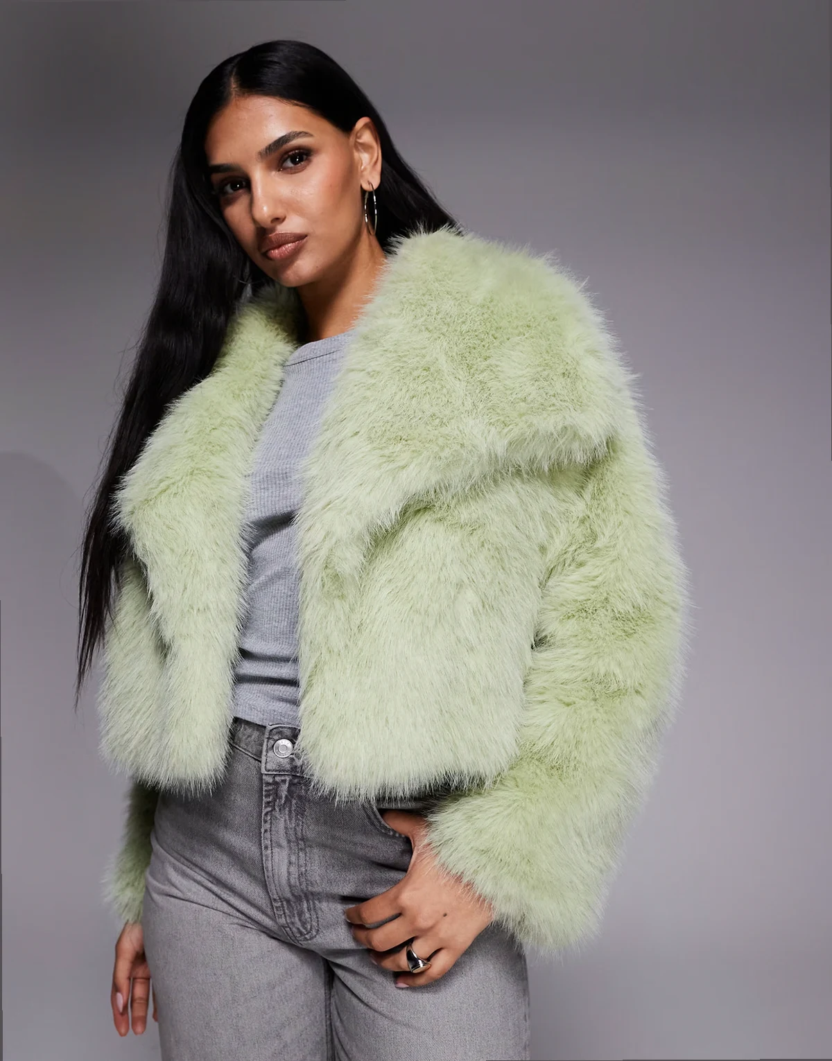 Lyla faux fur oversized collar detail cropped jacket in mint green