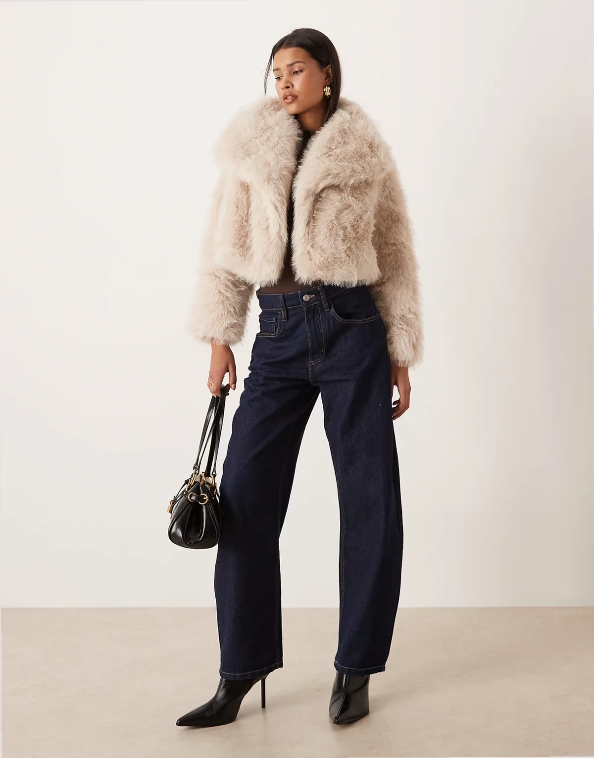 Lyla faux fur oversized collar detail cropped jacket in cream