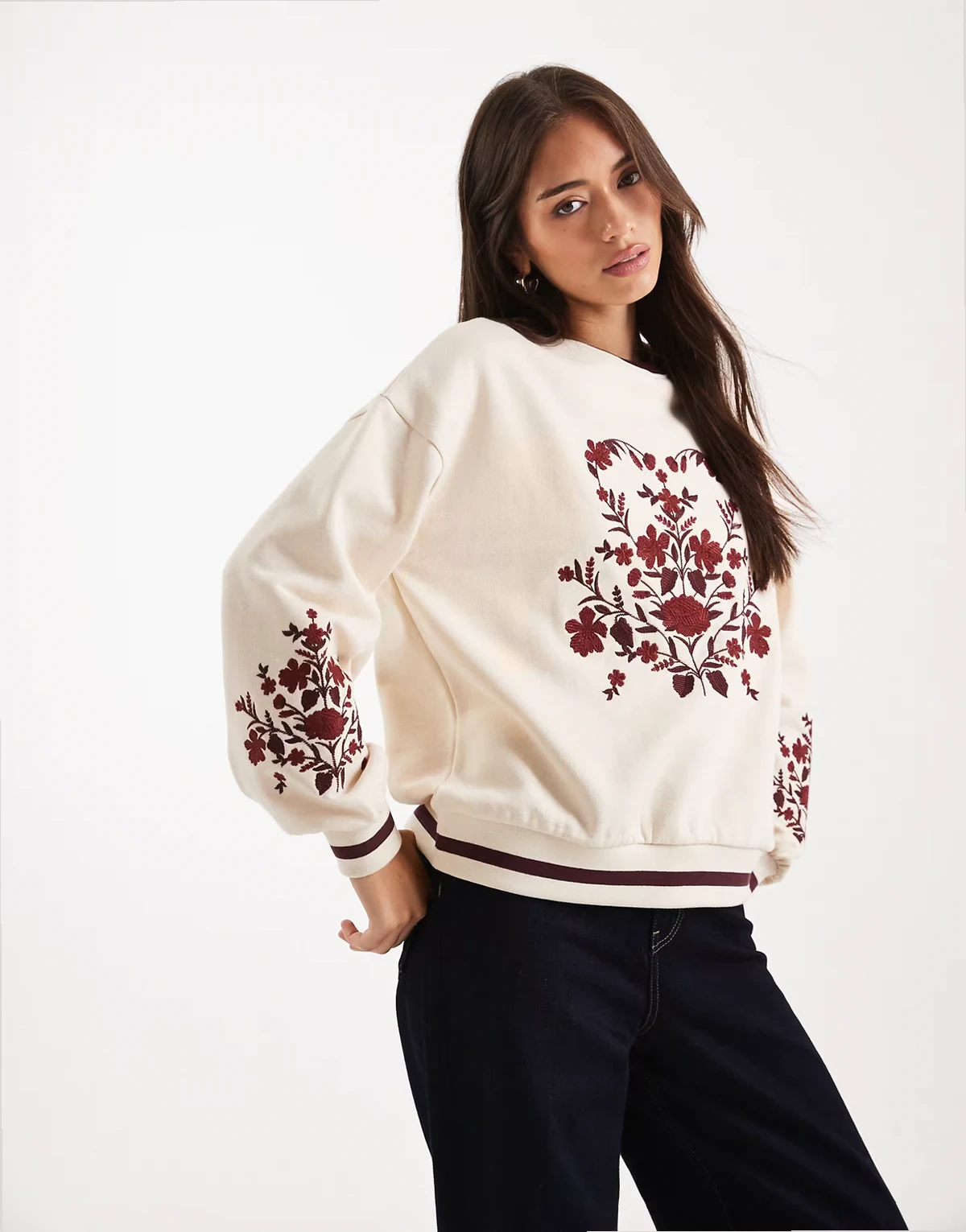 – Bluza w haftowany gobelinowy wzór