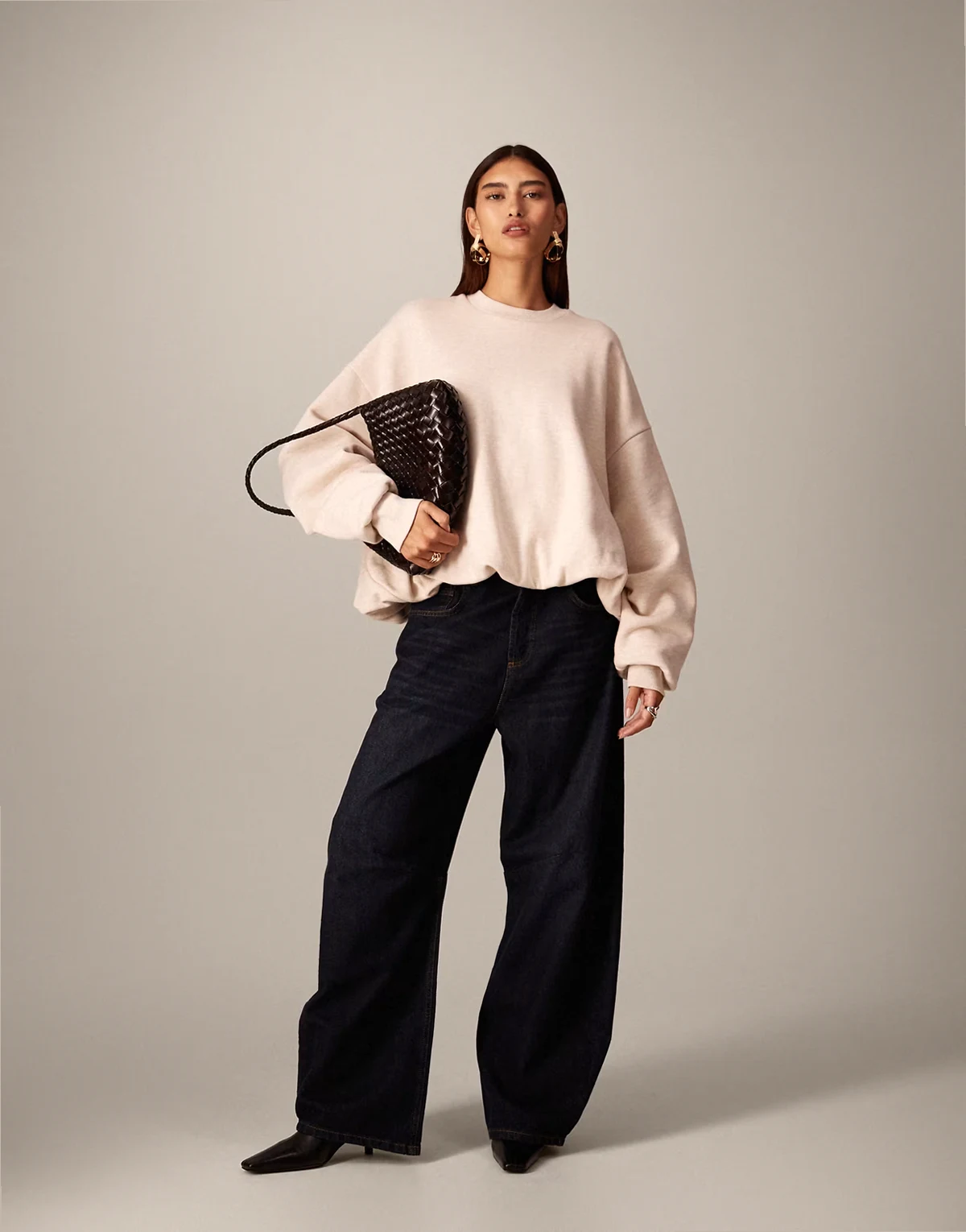 bubble hem sweatshirt in oatmeal