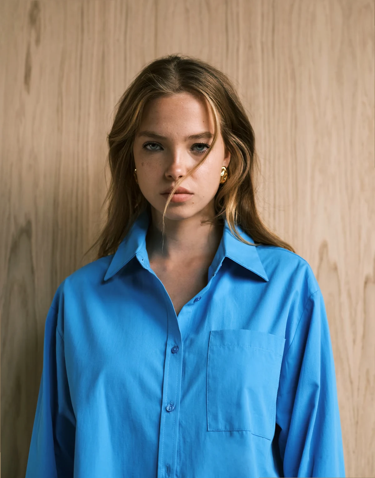 – Oversize-Hemdbluse in Blau mit breiten Manschetten