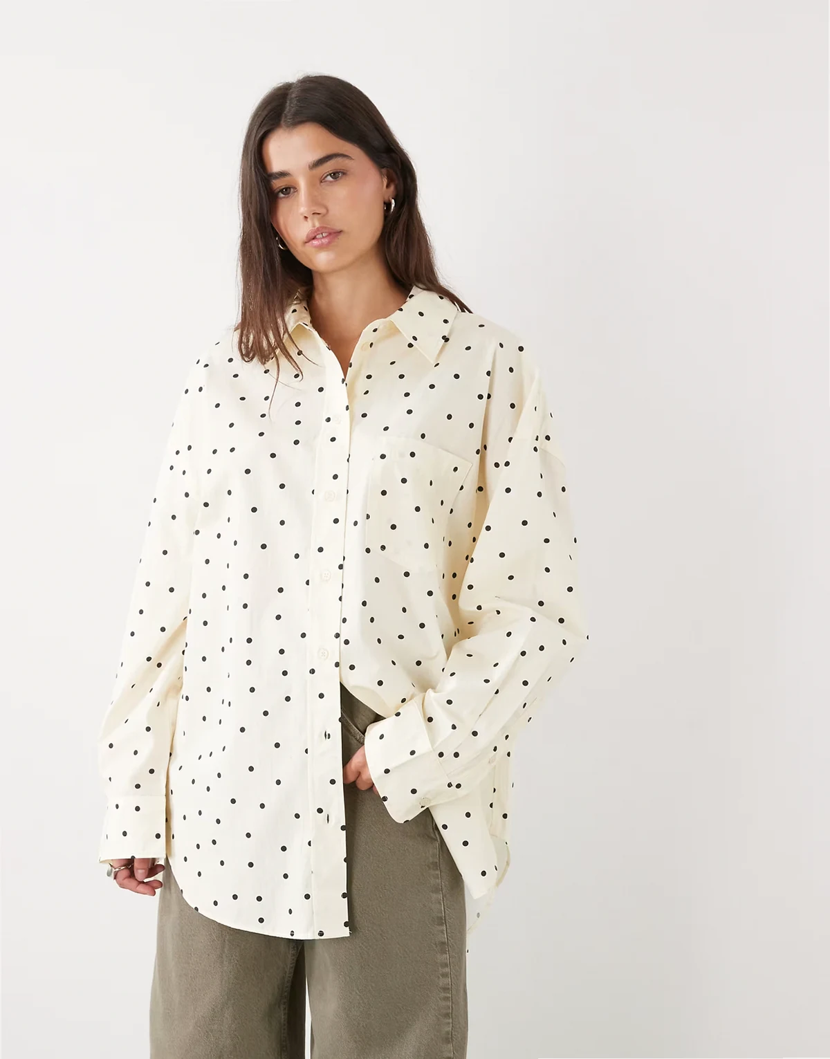 – Oversize-Hemd in Zitronengelb mit Polka Dots