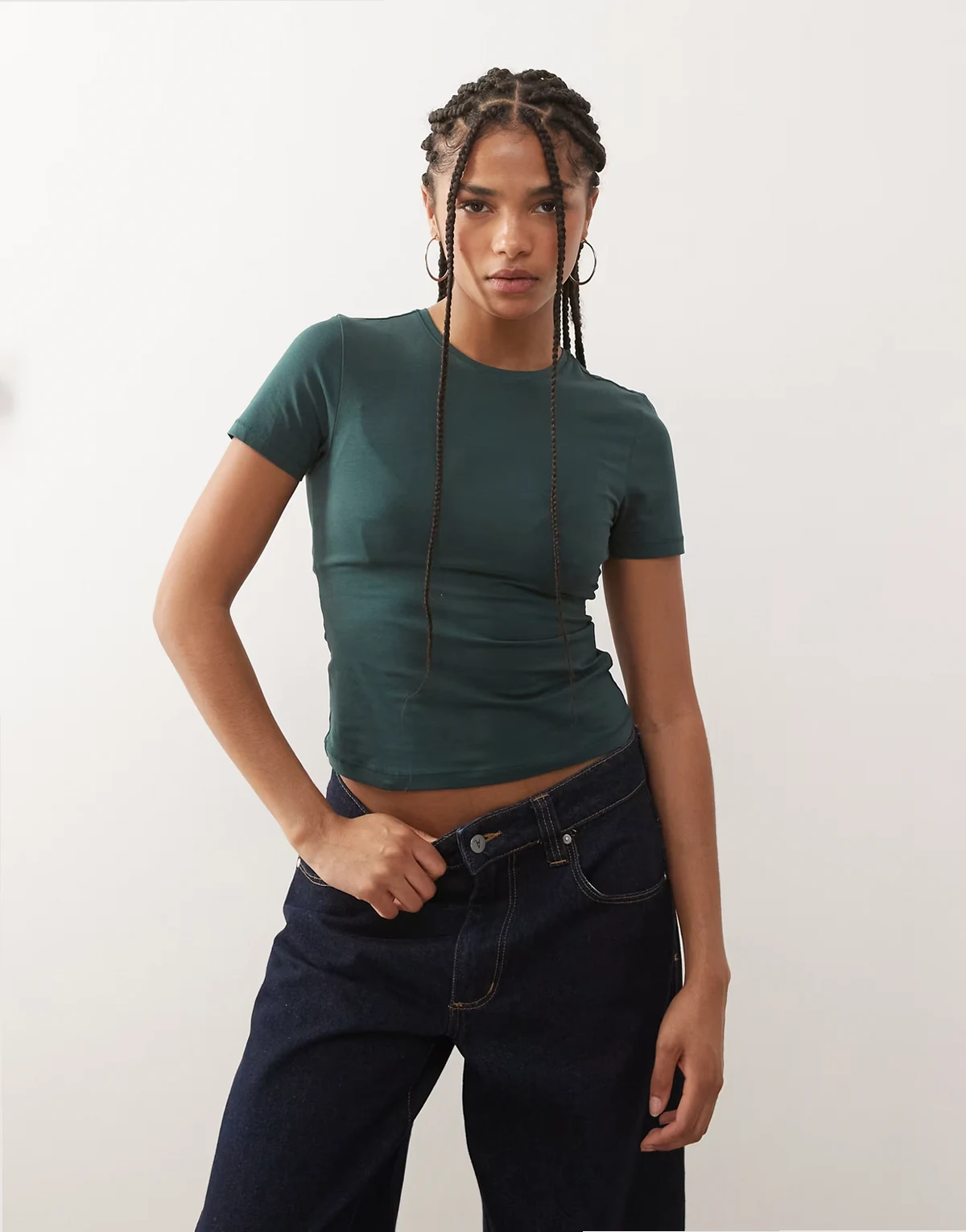 – Schmal geschnittenes T-Shirt in Petrolgrün