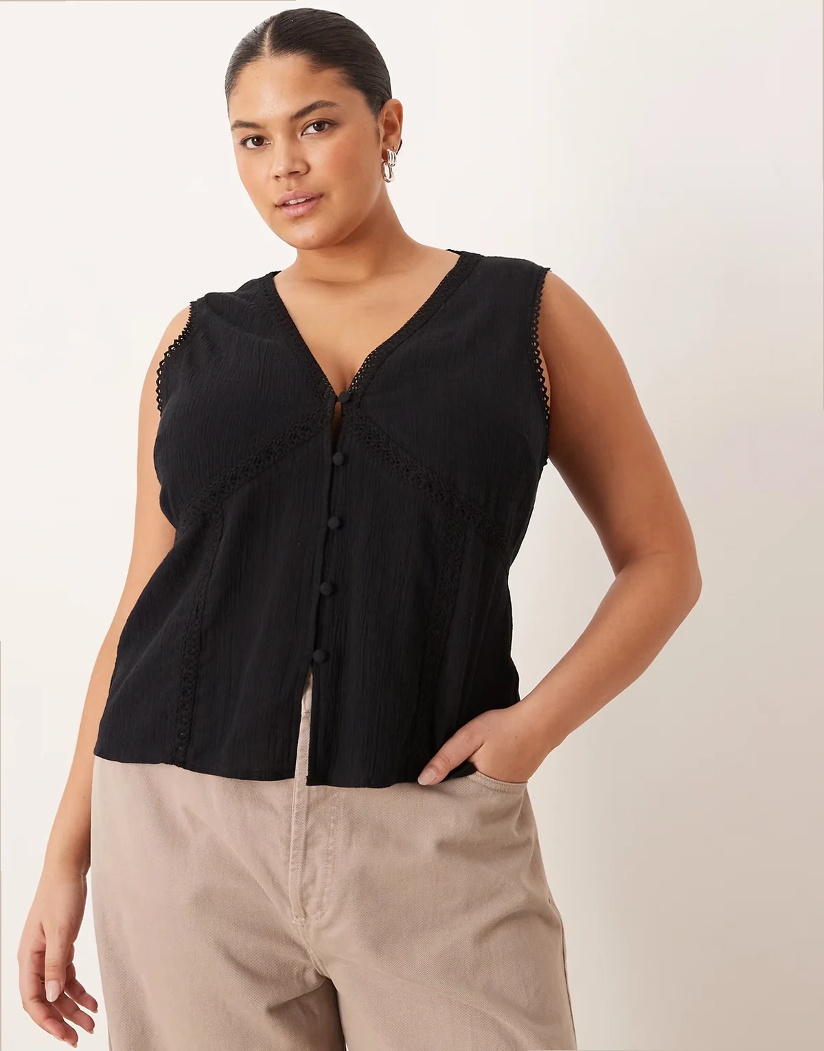 ASOS DESIGN Curve – Westen-Top in Schwarz mit Spitzenborte
