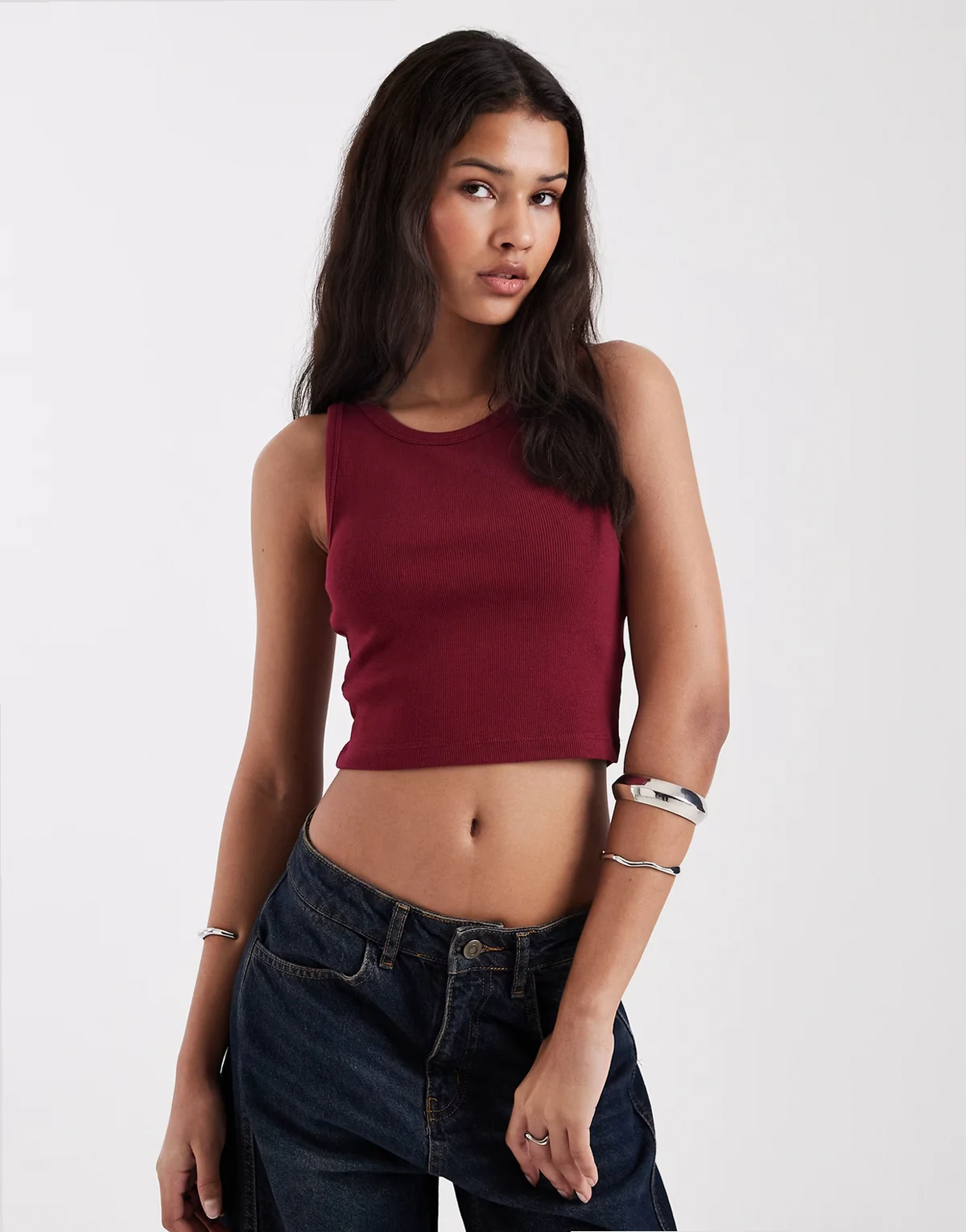 – Fallon – Prążkowany bordowy podkoszulek o krótkim fasonie