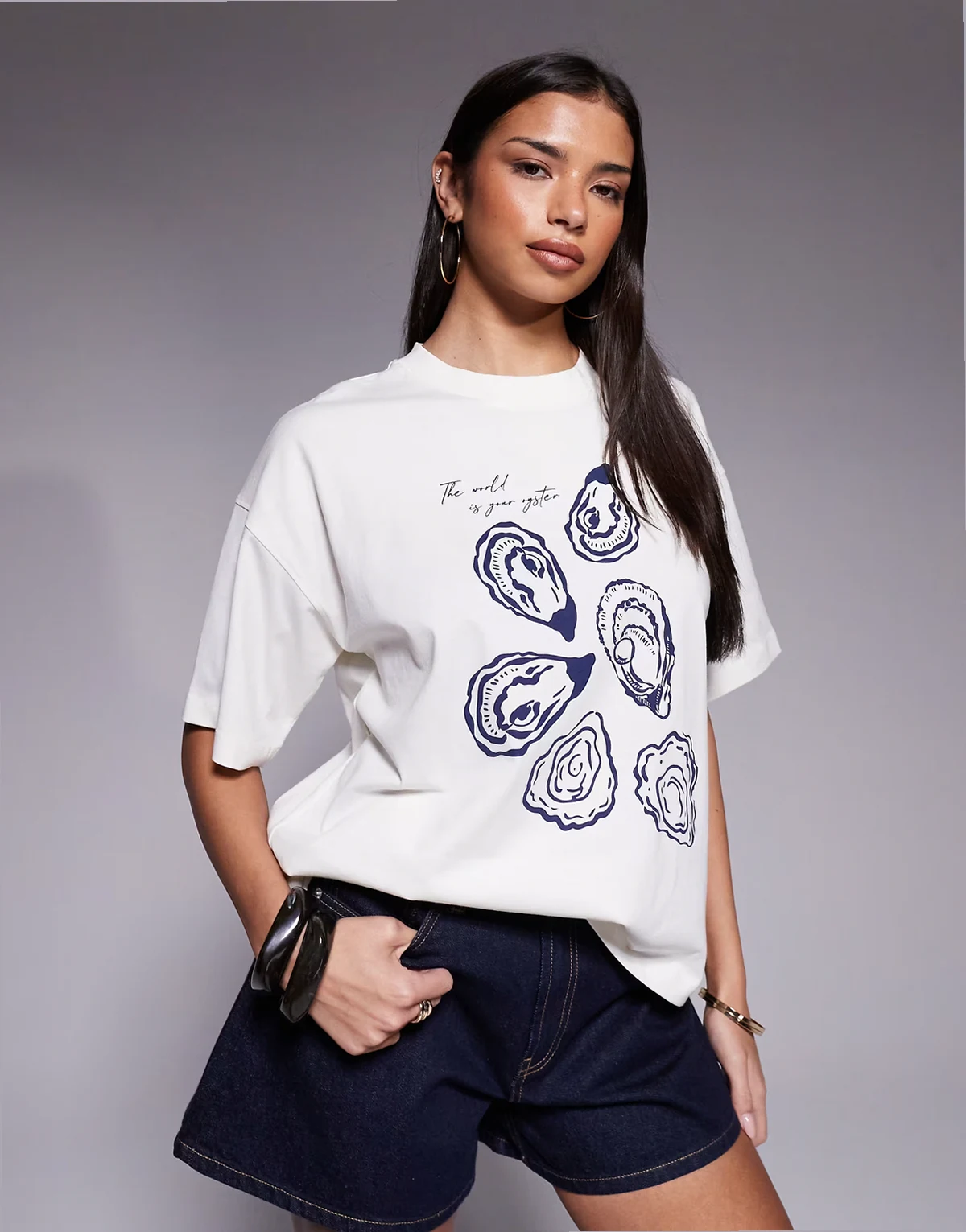 exclusive oyster graphic oversized T-shirt in white