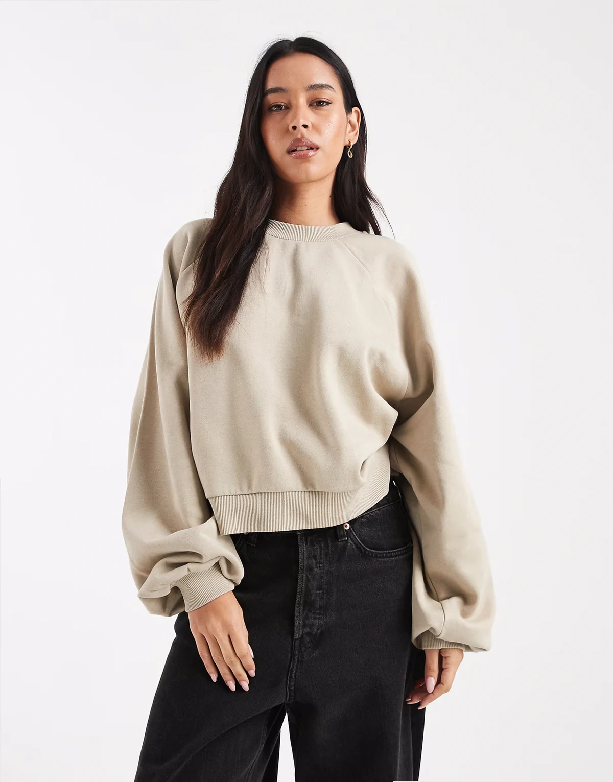 – Sweatshirt in Steinbeige mit Ballonärmeln