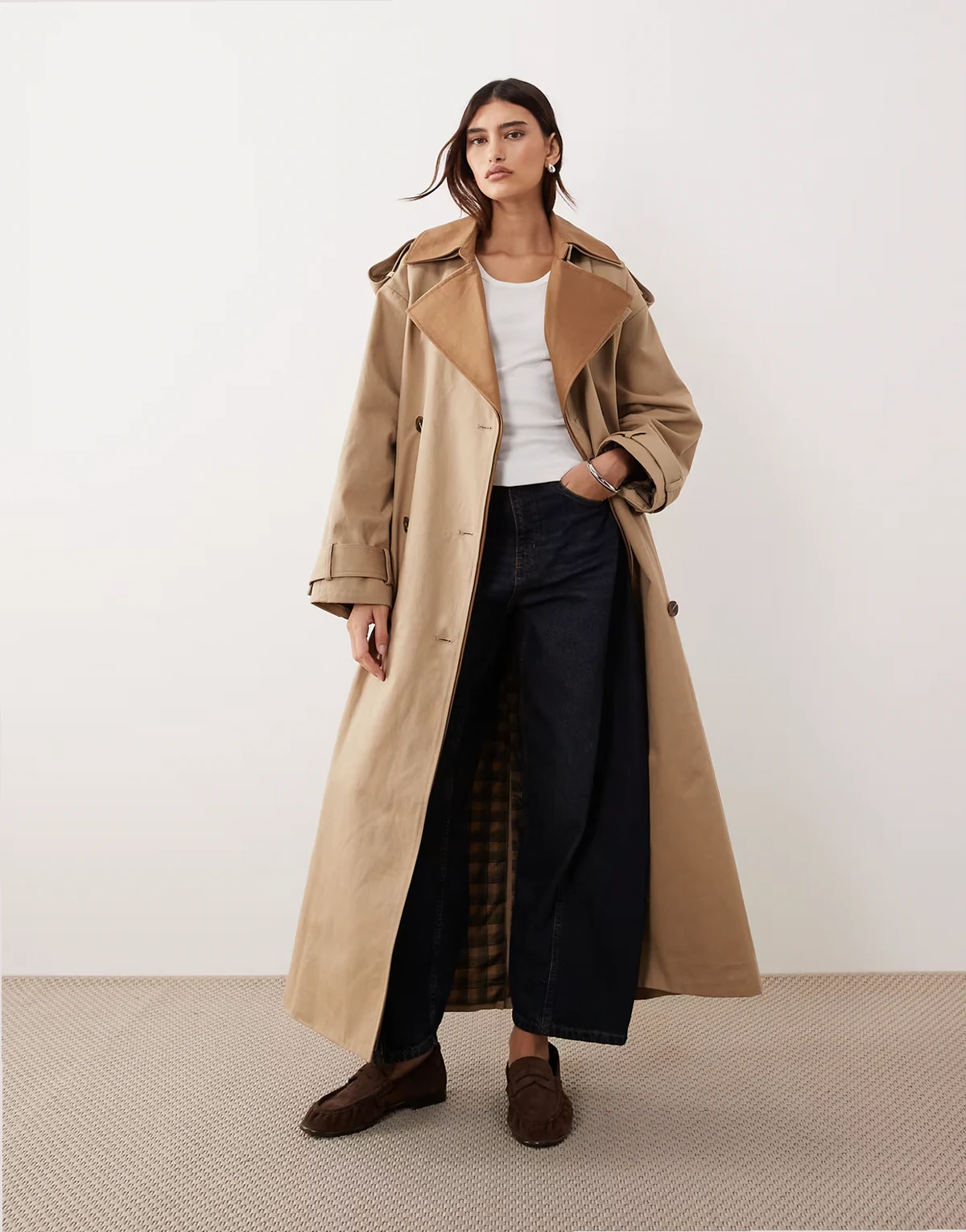 two tone lapel double breasted trench coat in tan