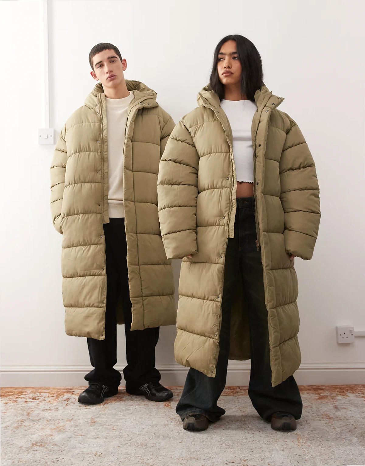 Unisex – Ocieplany płaszcz maxi w kolorze khaki