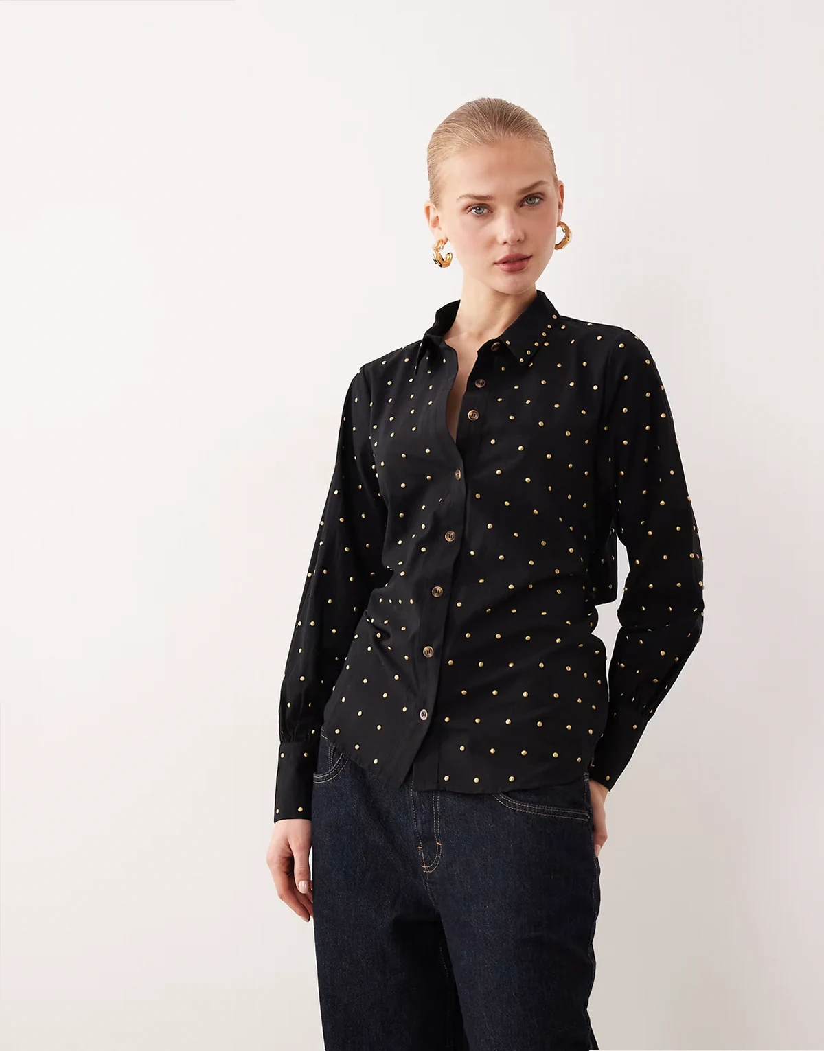 hotfix studded bow back shirt in black
