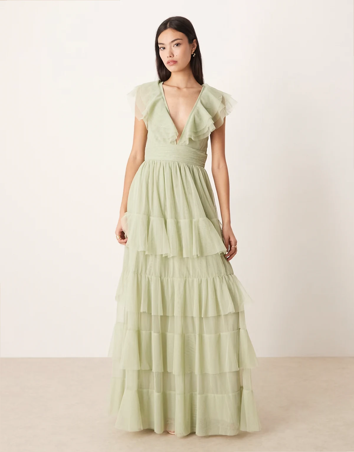 – Szałwiowozielona tiulowa sukienka warstwowa maxi ze zwiewnymi rękawami i falbankami
