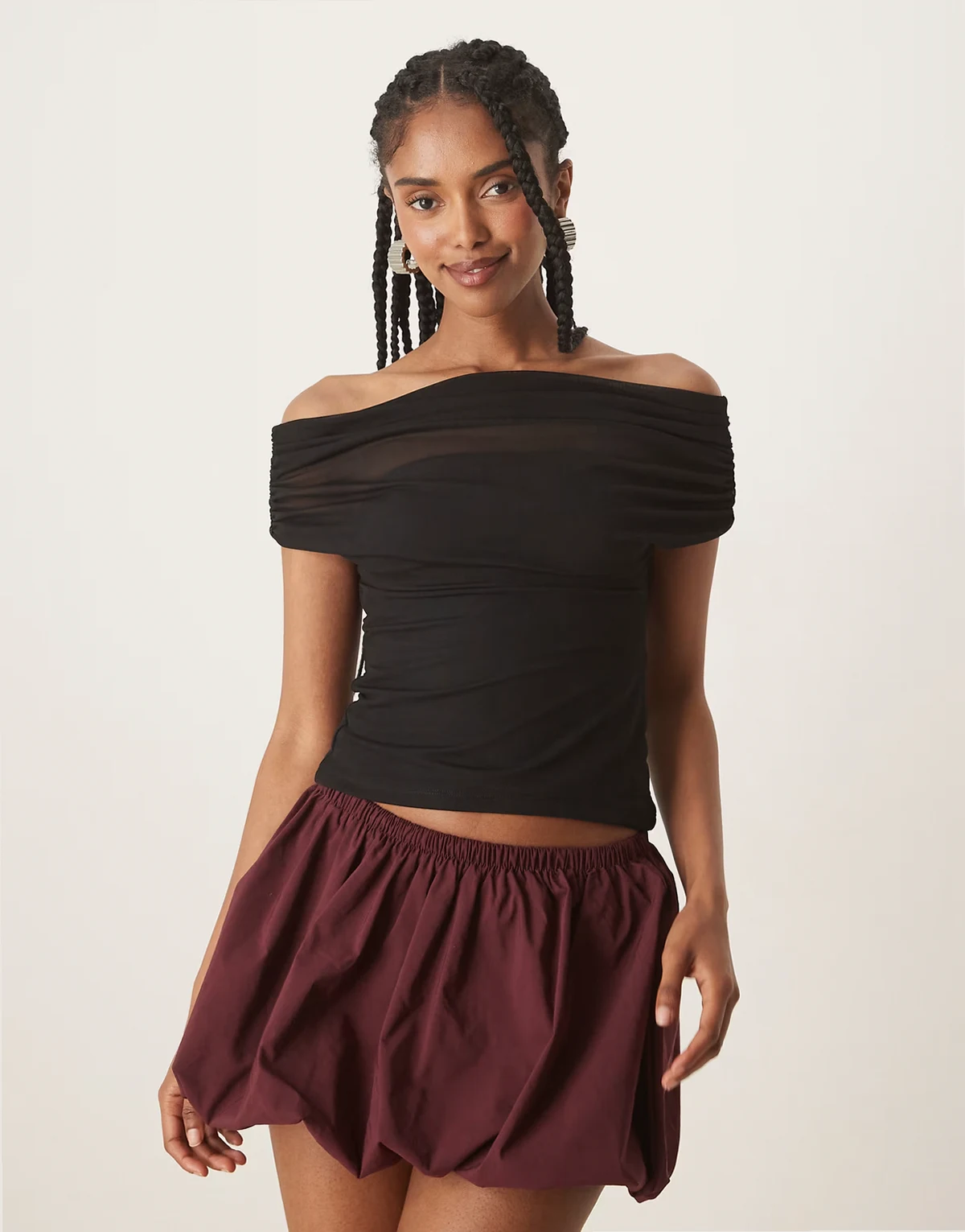 – Schulterfreies Netzstoff-Top in Schwarz