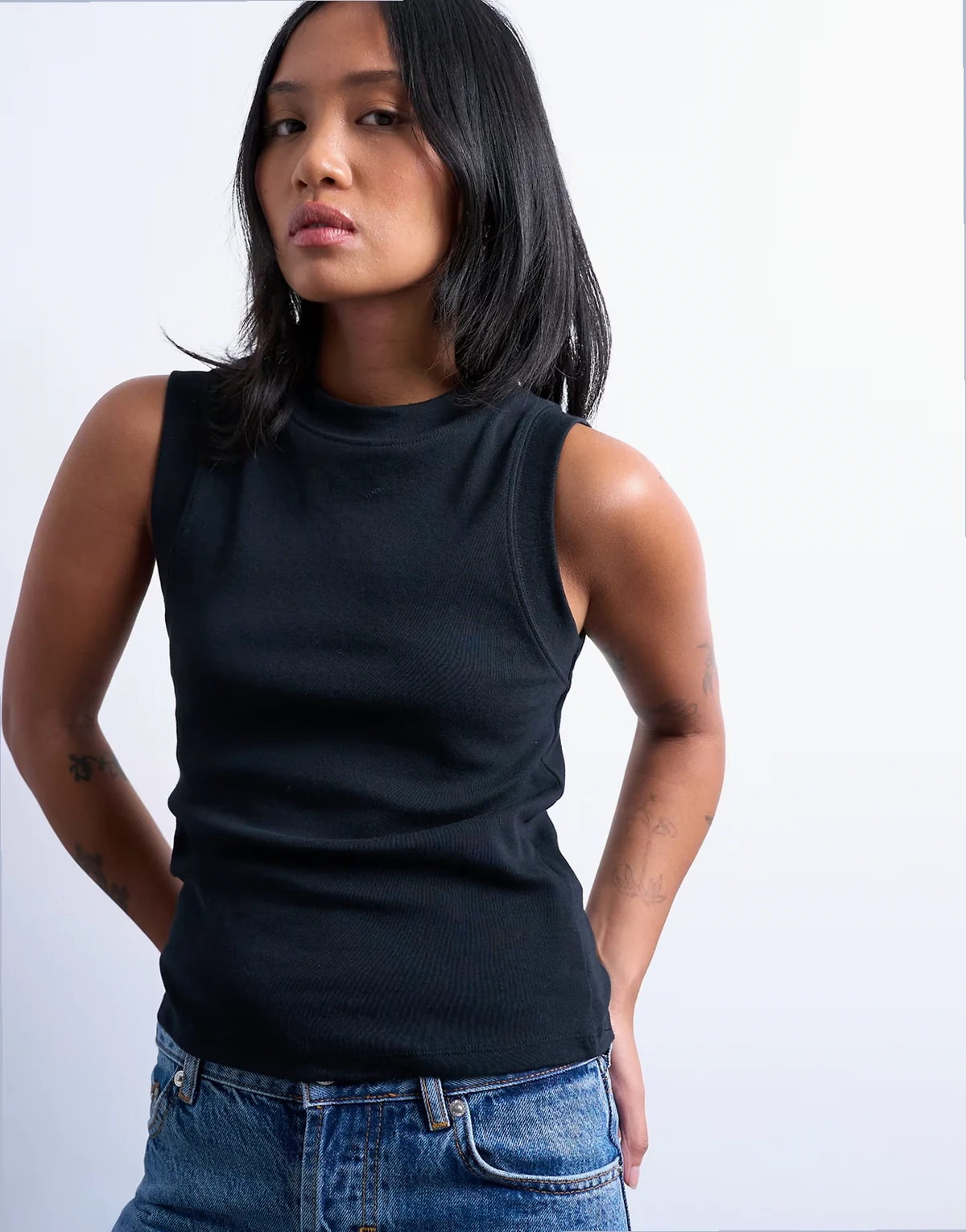 – Slim-Fit-Tanktop in Schwarz