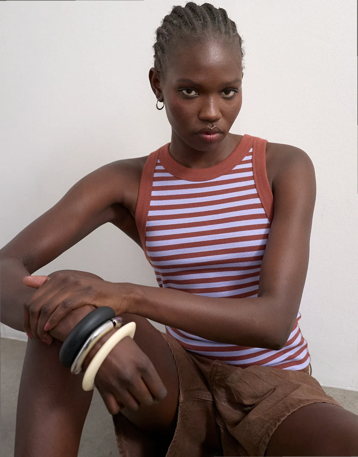 – Geripptes Trägertop in Braun gestreift mit Ringerrücken