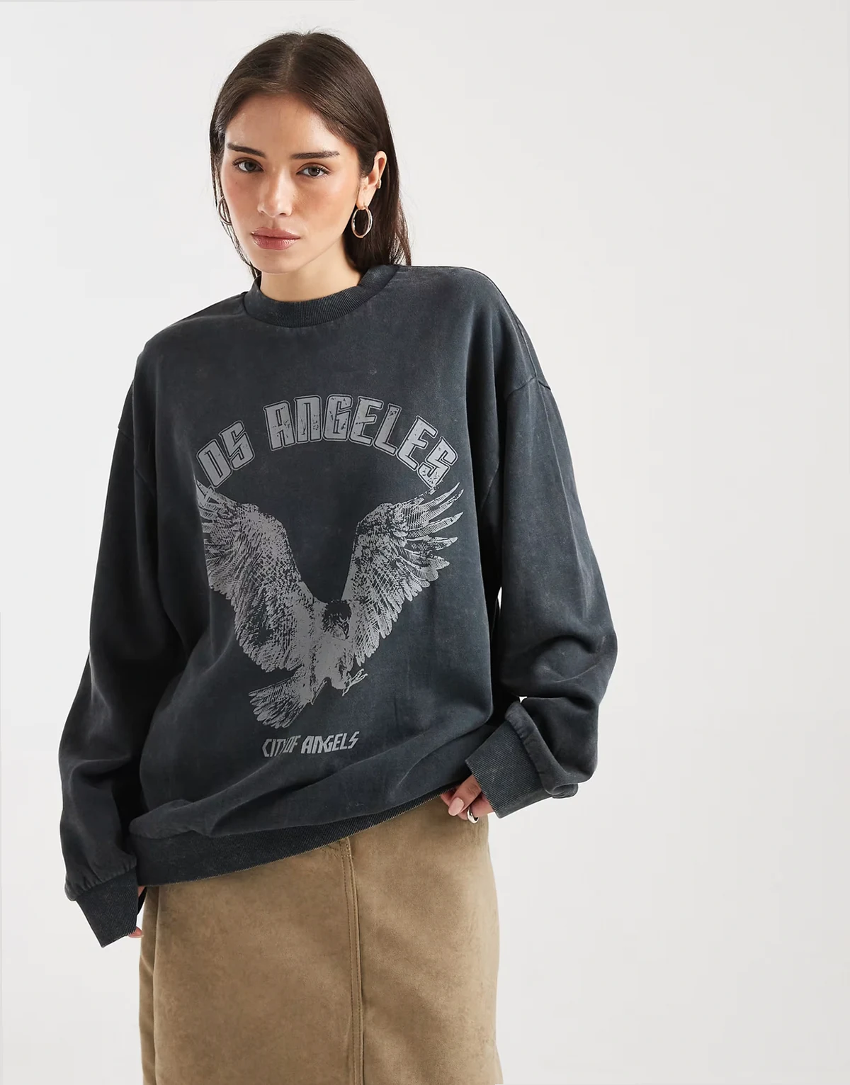 – Oversize-Sweatshirt in Anthrazit mit Adler-Grafikprint