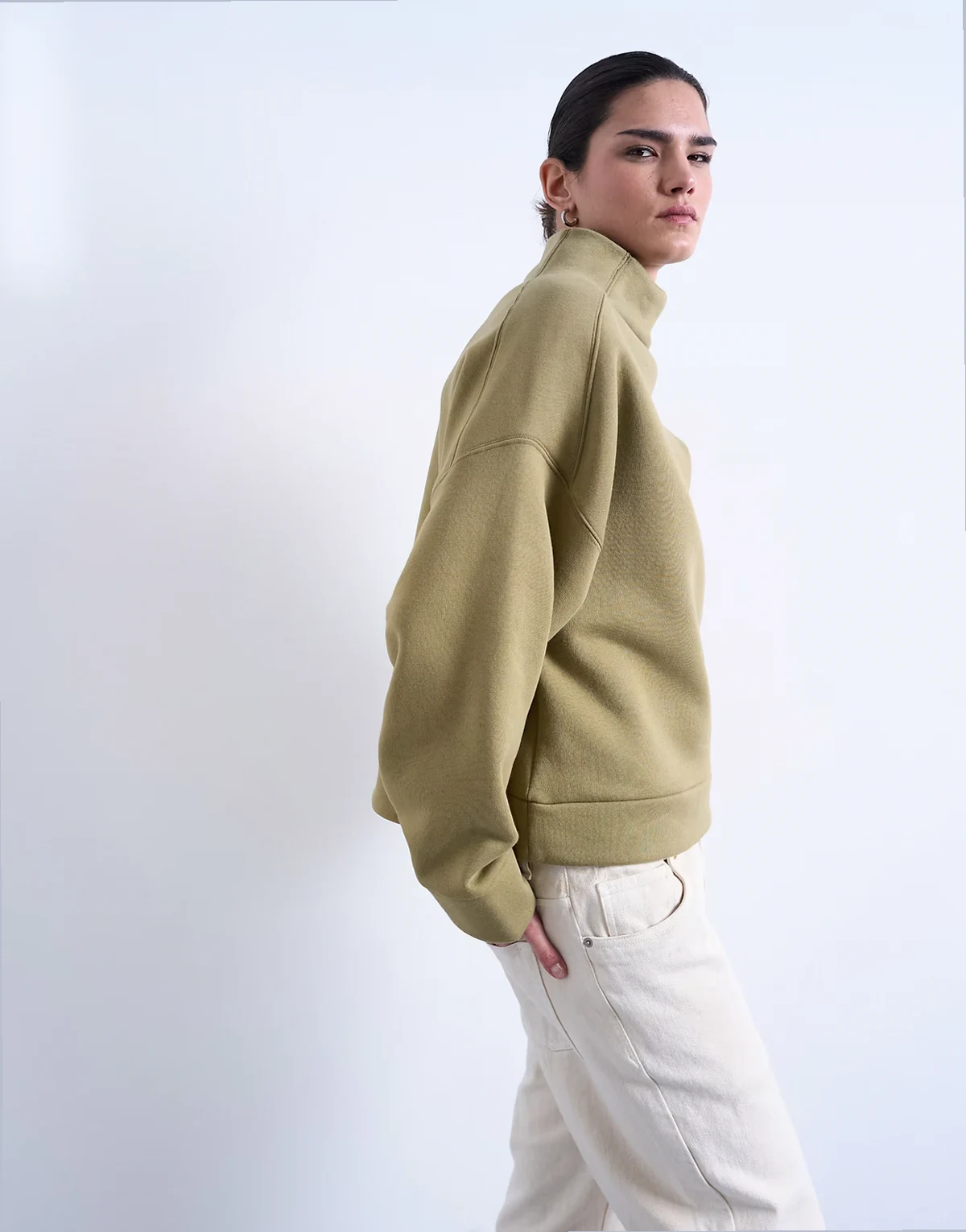 – Oversize-Sweatshirt in Khaki mit Stehkragen