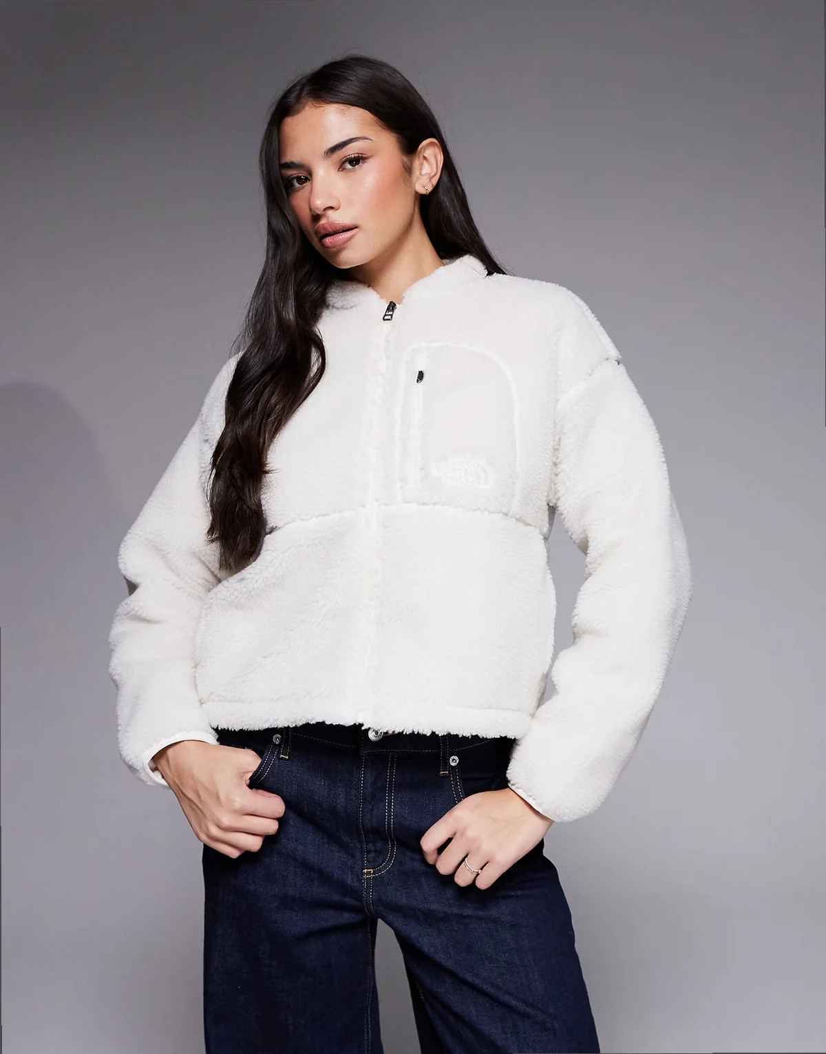 Extreme pullover jacket in cream