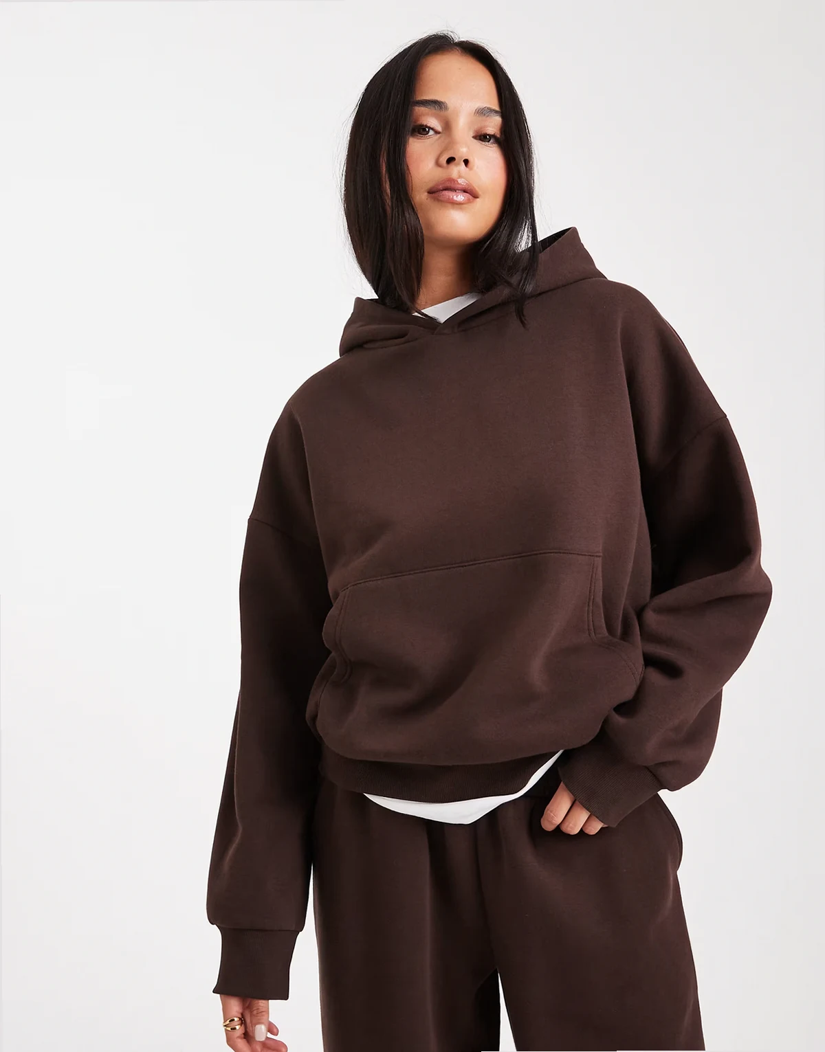 – Oversize-Kapuzenpullover in Schokobraun mit weicher Innenseite