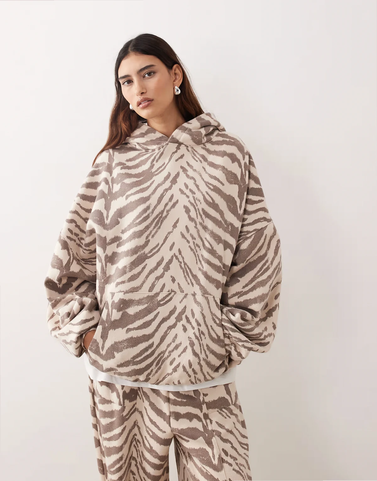 oversized premium heavyweight hoodie in natural zebra print