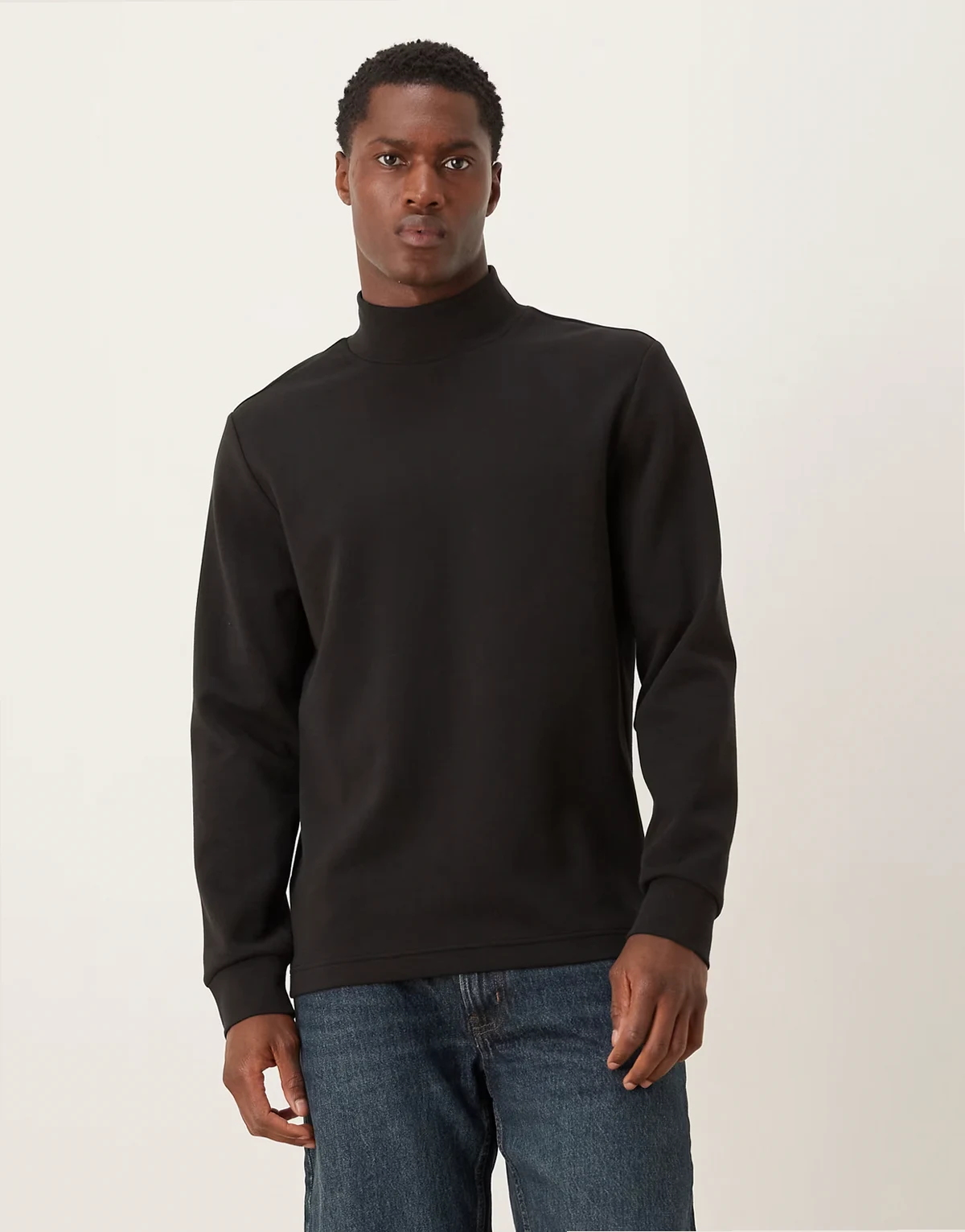 – Performance – Thermo-T-Shirt in Schwarz mit hohem Kragen und langen Ärmeln
