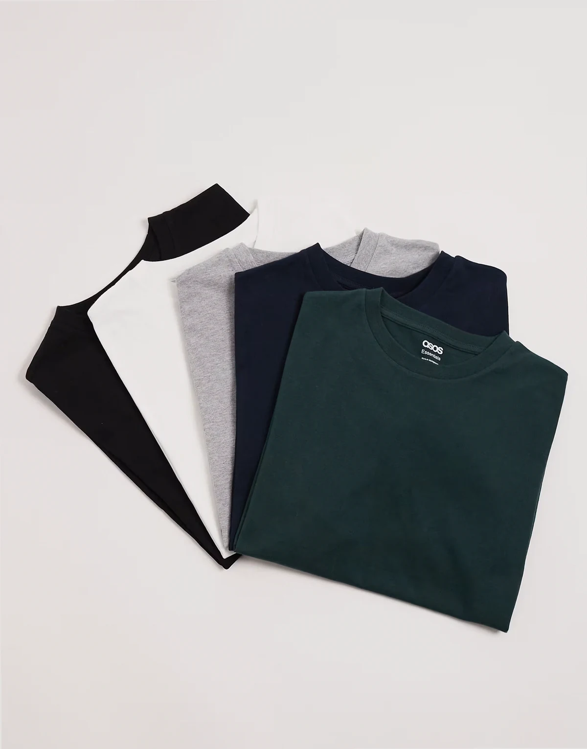 – Essentials – Zestaw 5 T-shirtów w różnych kolorach