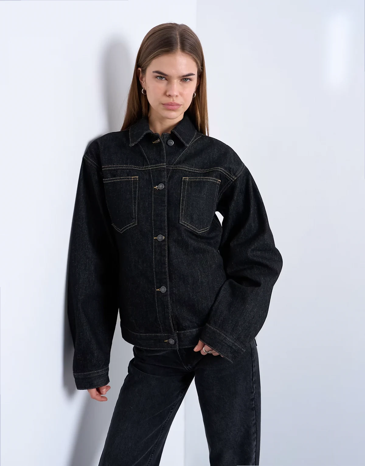 denim cinch detail shacket in black ecru