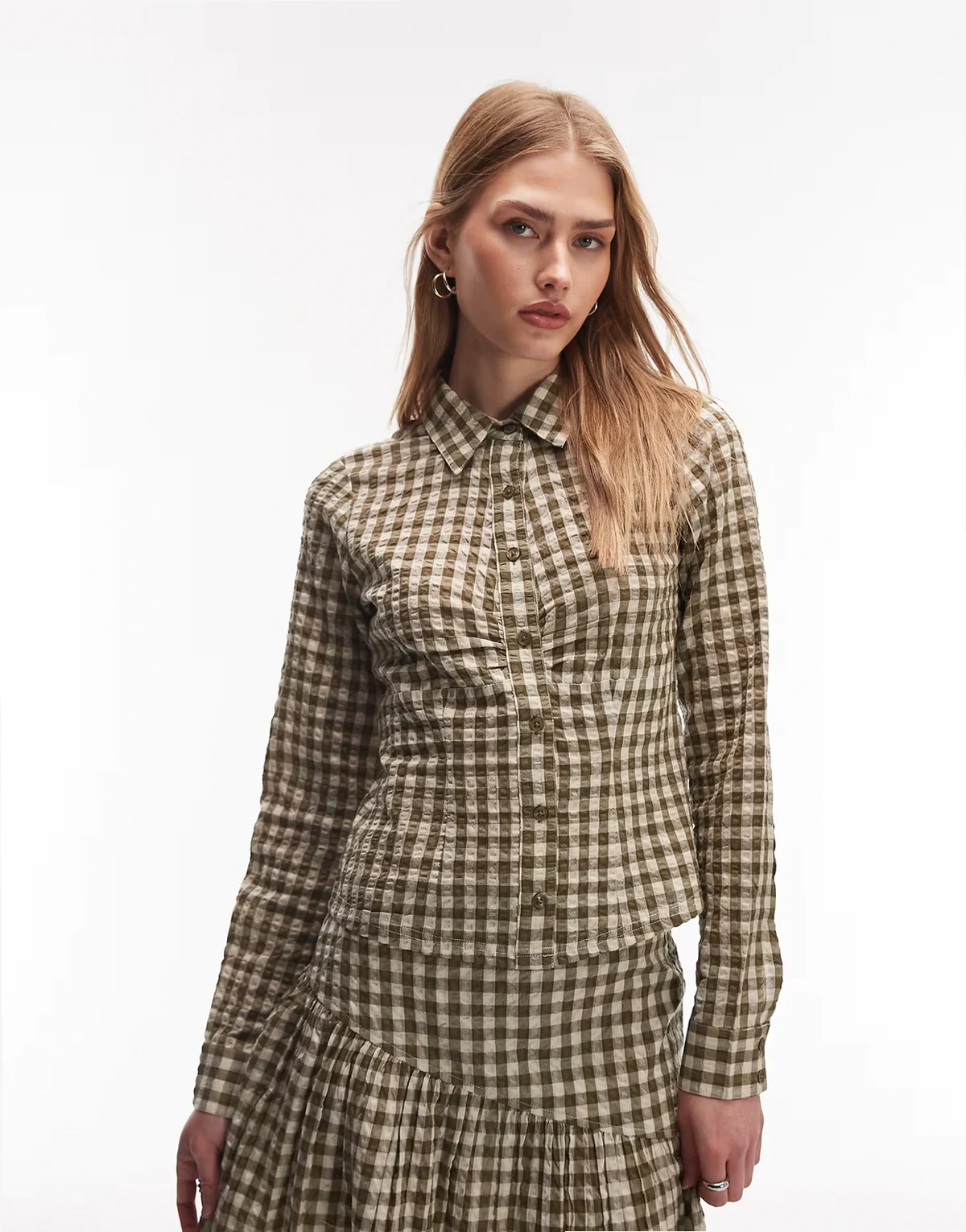 fitted long sleeve shirt in neutral gingham